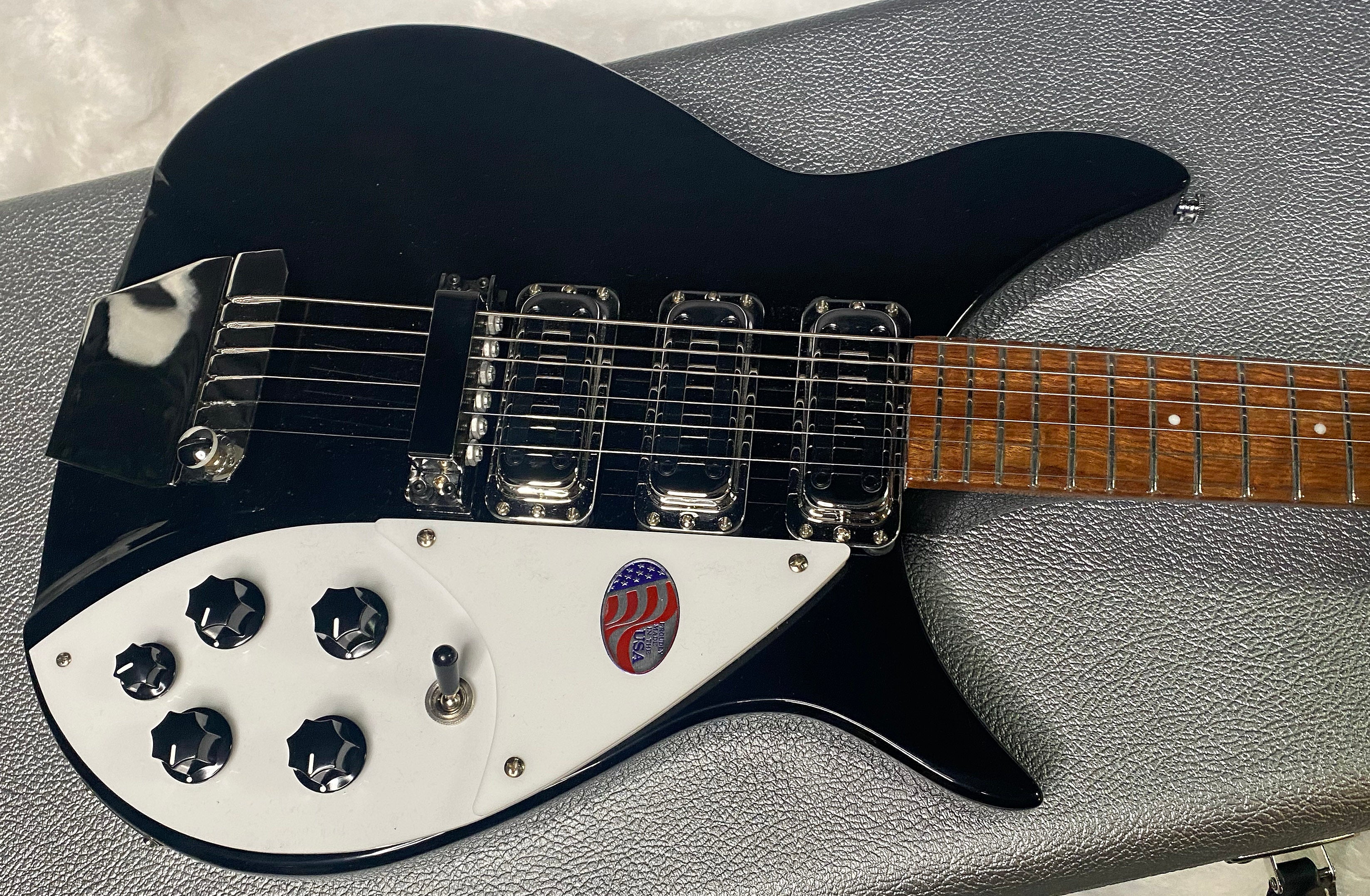 NEW! Rickenbacker 325C64 Miami 3 Pickup Semi-Hollow Guitar- Jetglo - Authorized Dealer - 6.85lbs - G06373