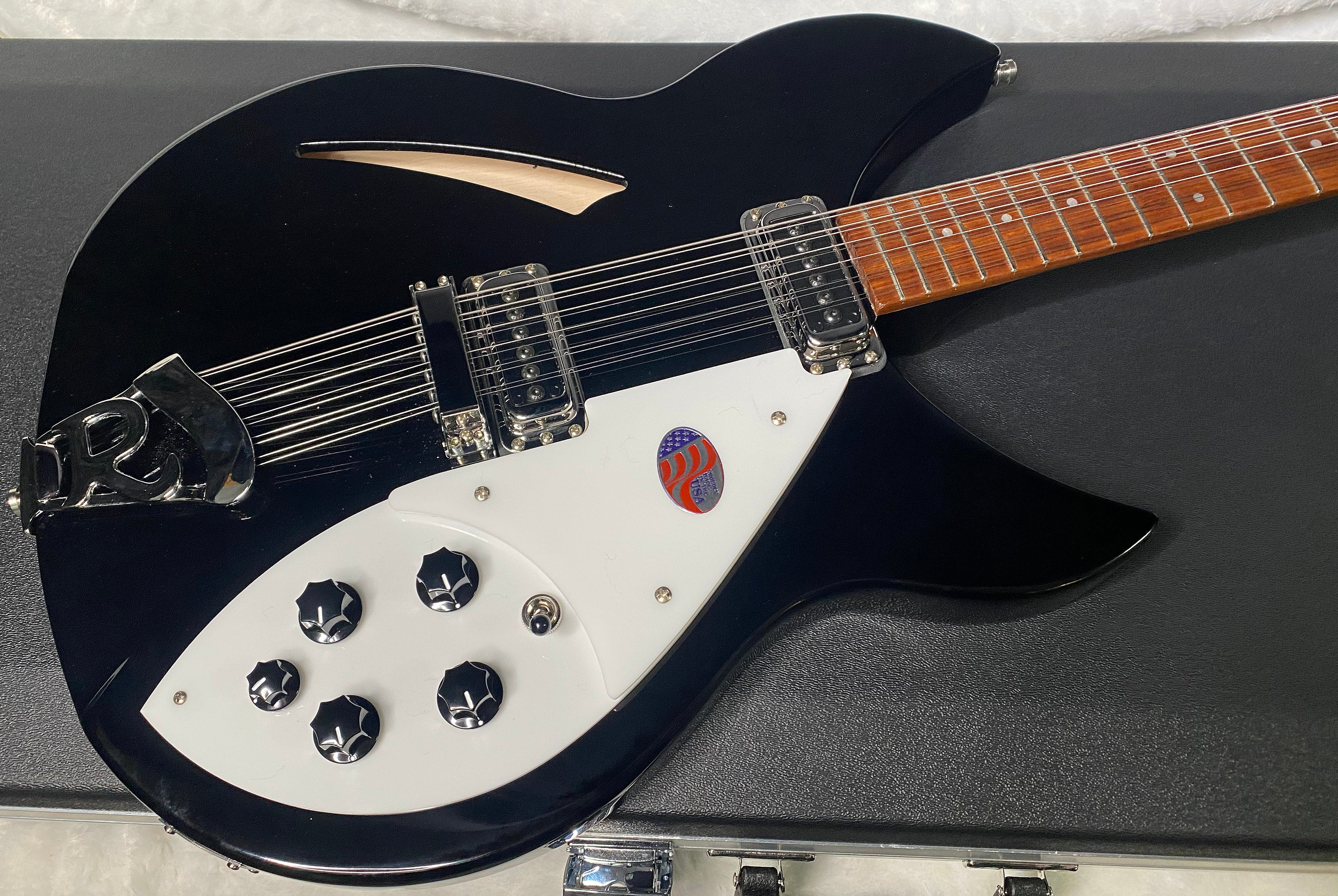 NEW! Rickenbacker 330/12 Jet Glo JG Jetglo - Semi Hollow 12-String Electric Guitar - Authorized Dealer - 8.2 lbs - G07067