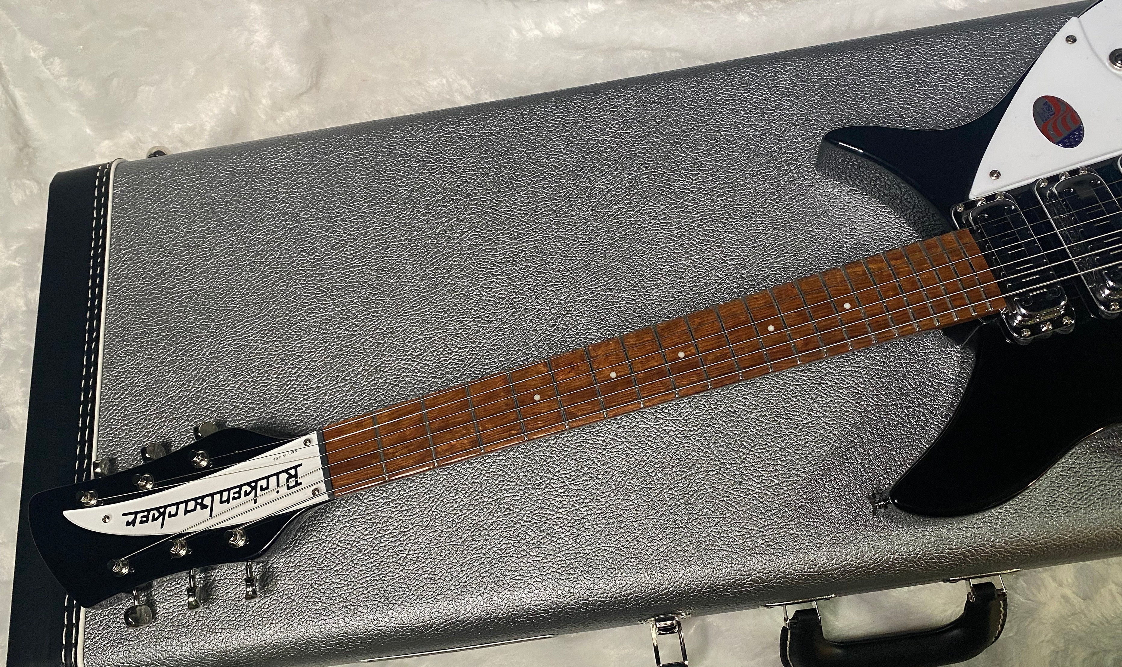 NEW! Rickenbacker 325C64 Miami 3 Pickup Semi-Hollow Guitar- Jetglo - Authorized Dealer - 6.85lbs - G06373