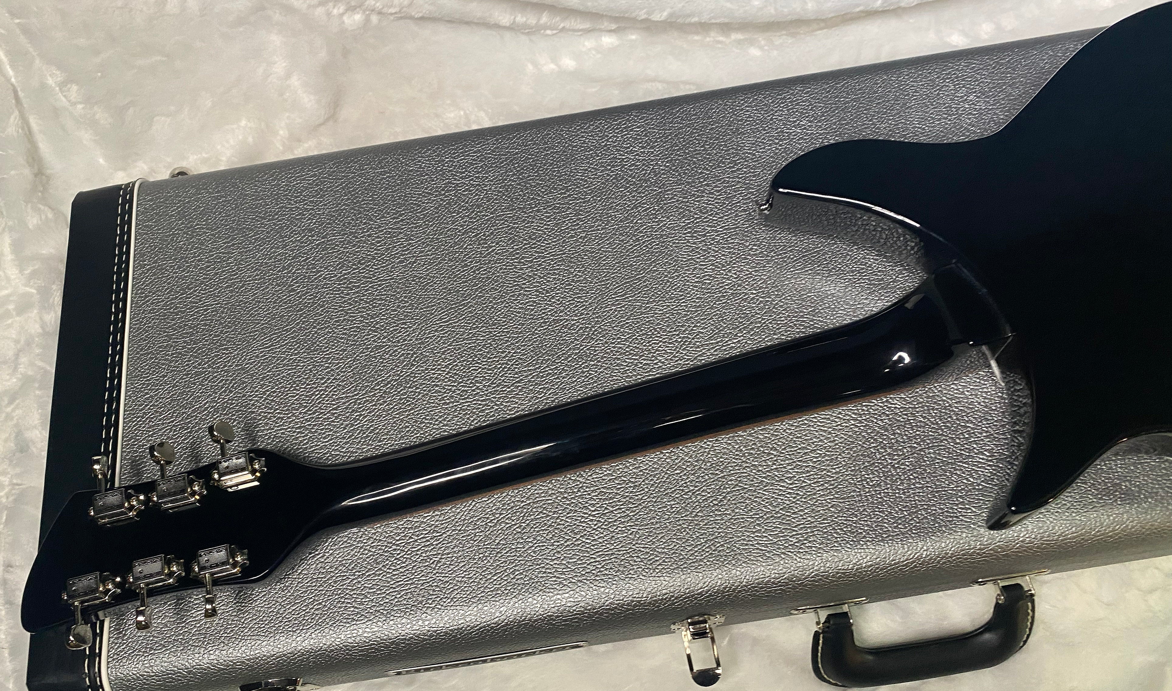 NEW! Rickenbacker 325C64 Miami 3 Pickup Semi-Hollow Guitar- Jetglo - Authorized Dealer - 6.85lbs - G06373