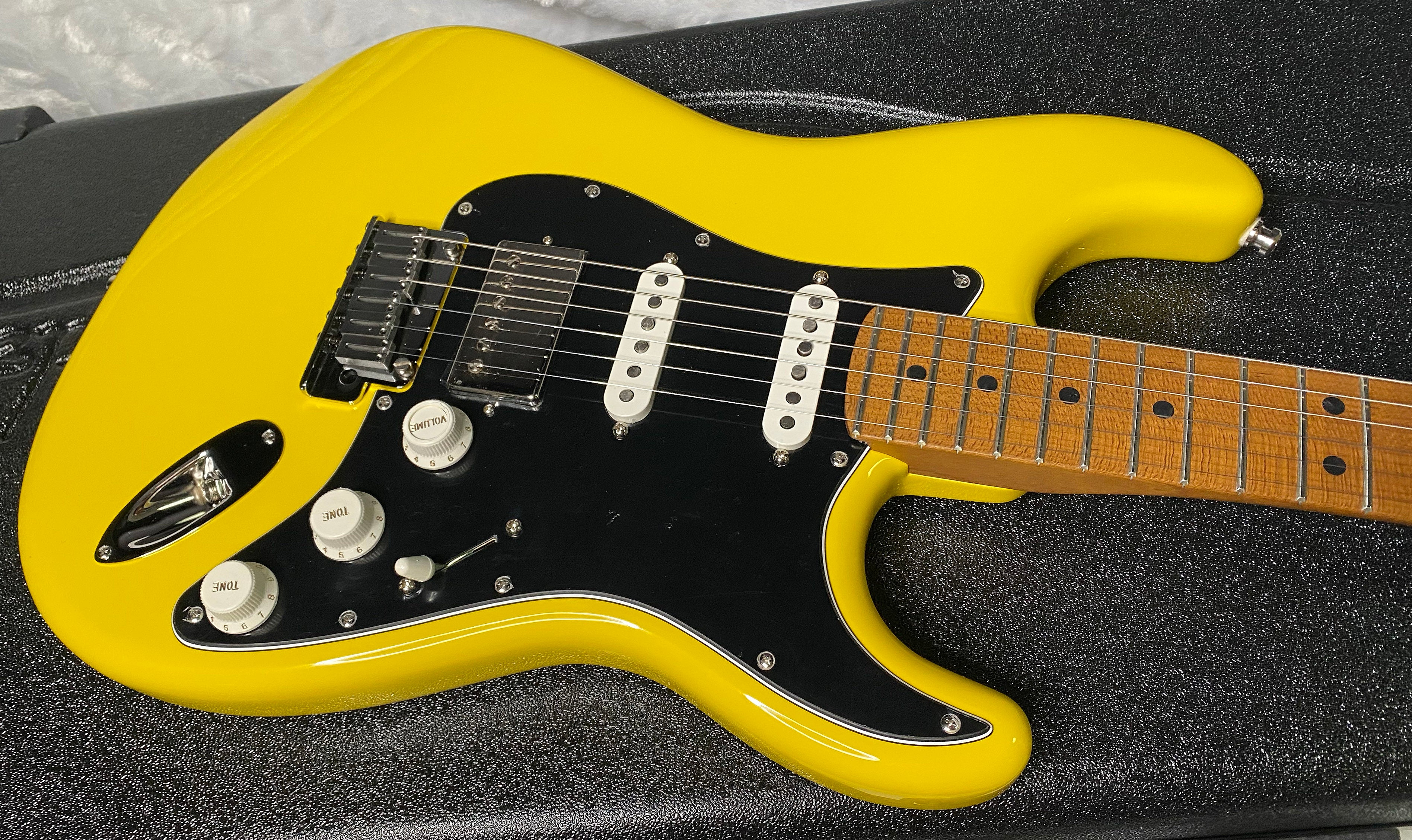 NEW! Fender American Ultra Stratocaster HSS - Dealer Exclusive Limited Edition - Roasted Maple Neck - Graffiti Yellow - In-Stock! 8.2lbs - G0G07070