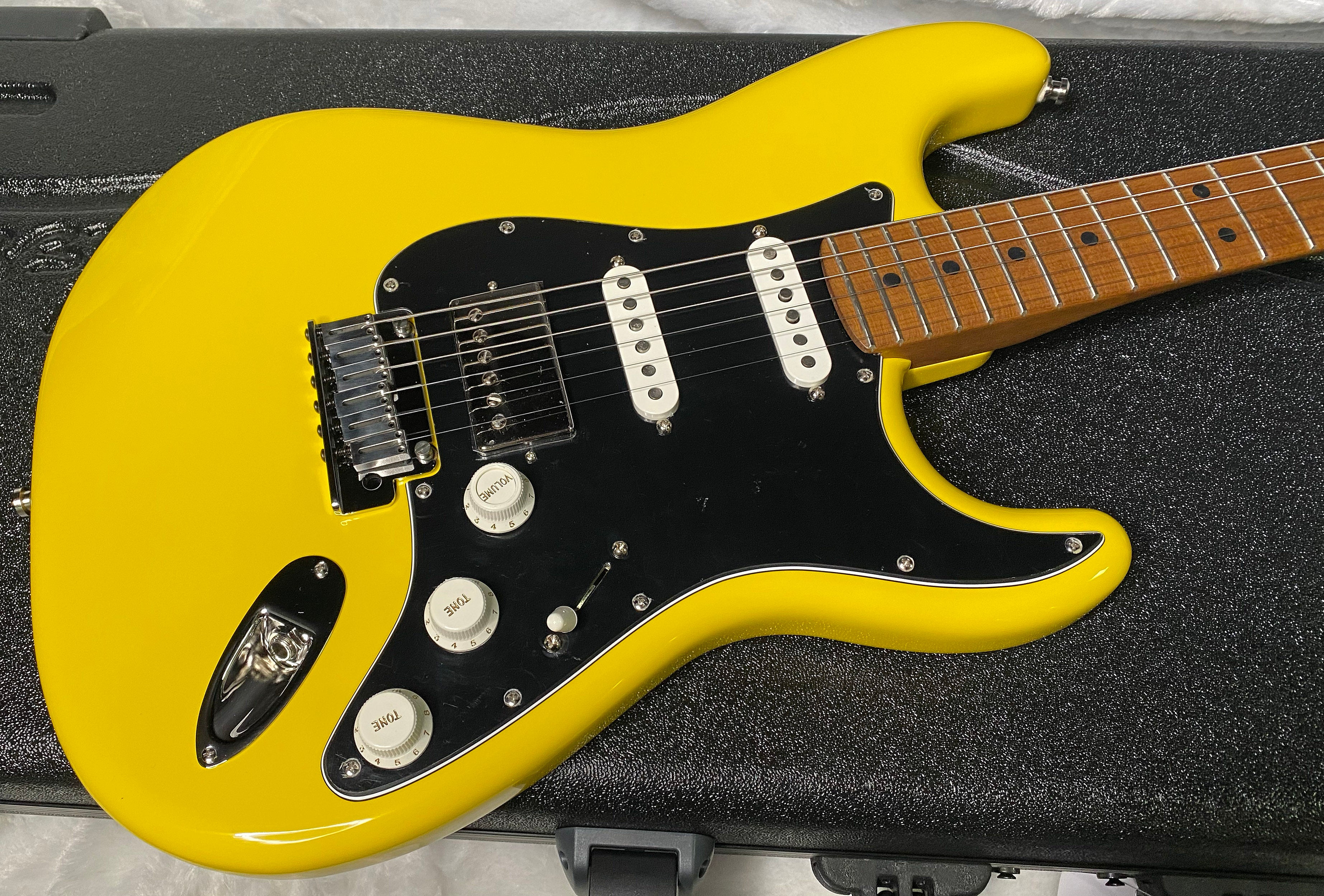 NEW! Fender American Ultra Stratocaster HSS - Dealer Exclusive Limited Edition - Roasted Maple Neck - Graffiti Yellow - In-Stock! 8.2lbs - G0G07070