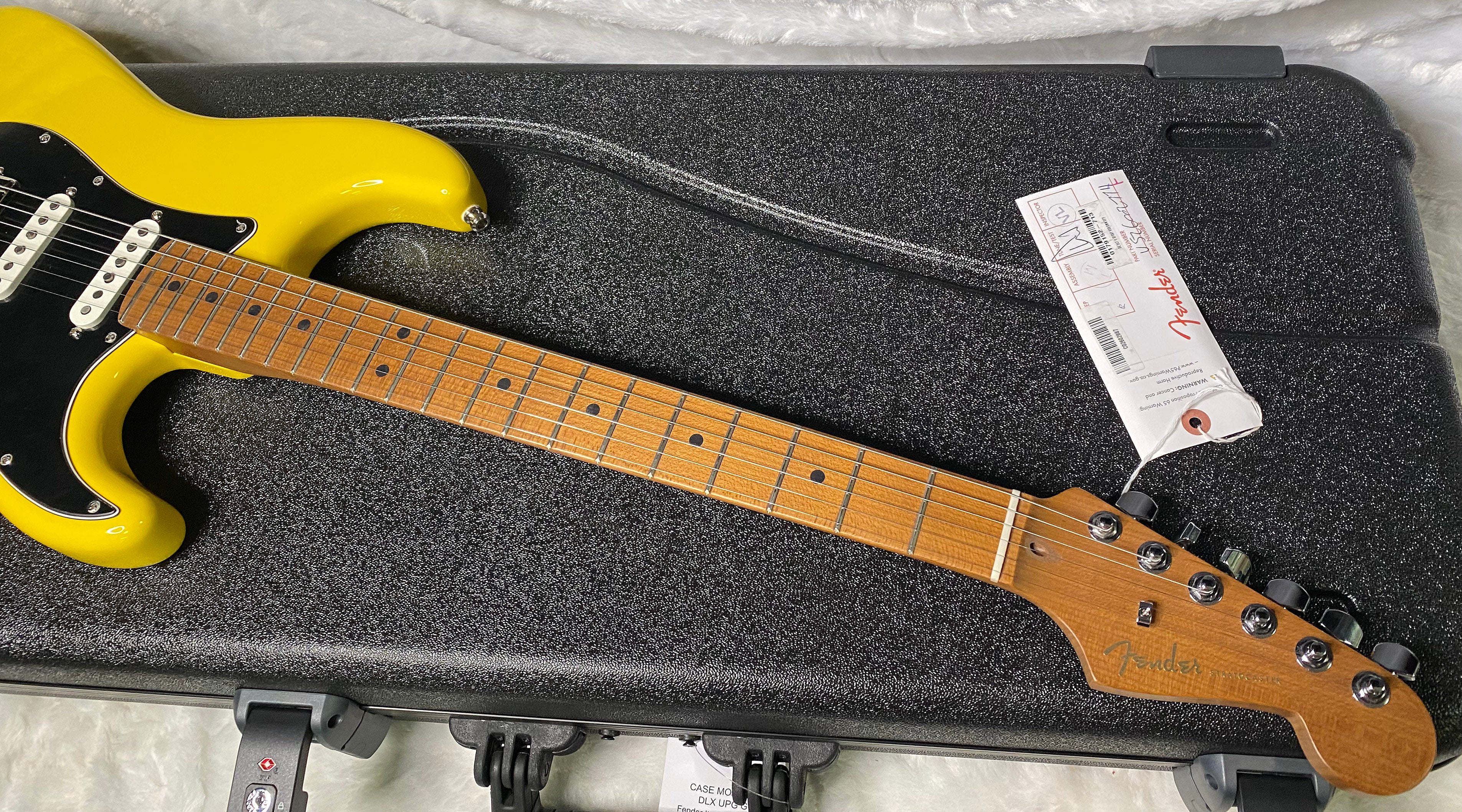NEW! Fender American Ultra Stratocaster HSS - Dealer Exclusive Limited Edition - Roasted Maple Neck - Graffiti Yellow - In-Stock! 8.2lbs - G0G07070