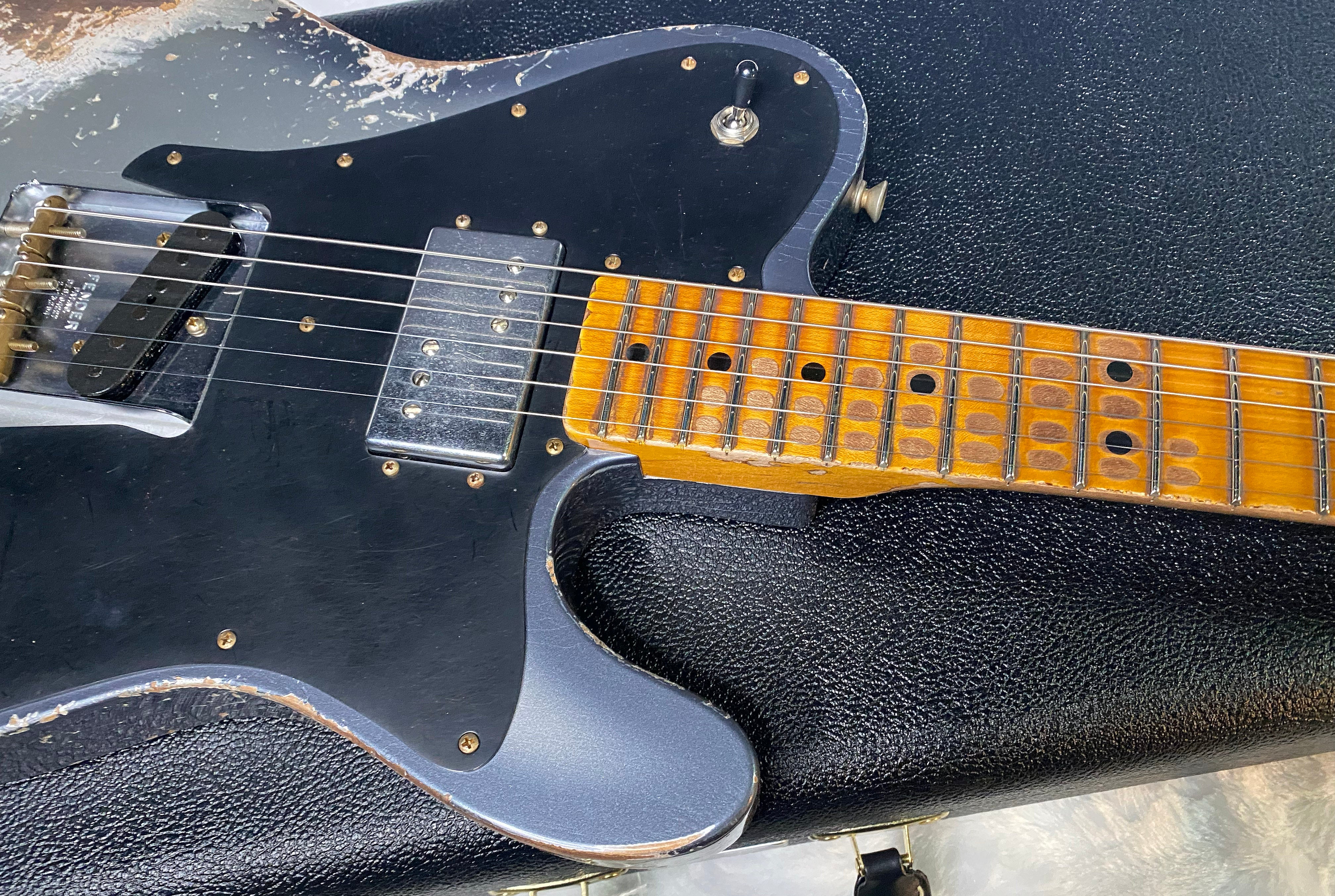 NEW! Fender Custom Shop Telecaster Custom Super Heavy Relic - Limited Edition - Aged Inca Silver Burst - 7.35lbs - Authorized Dealer - G06379