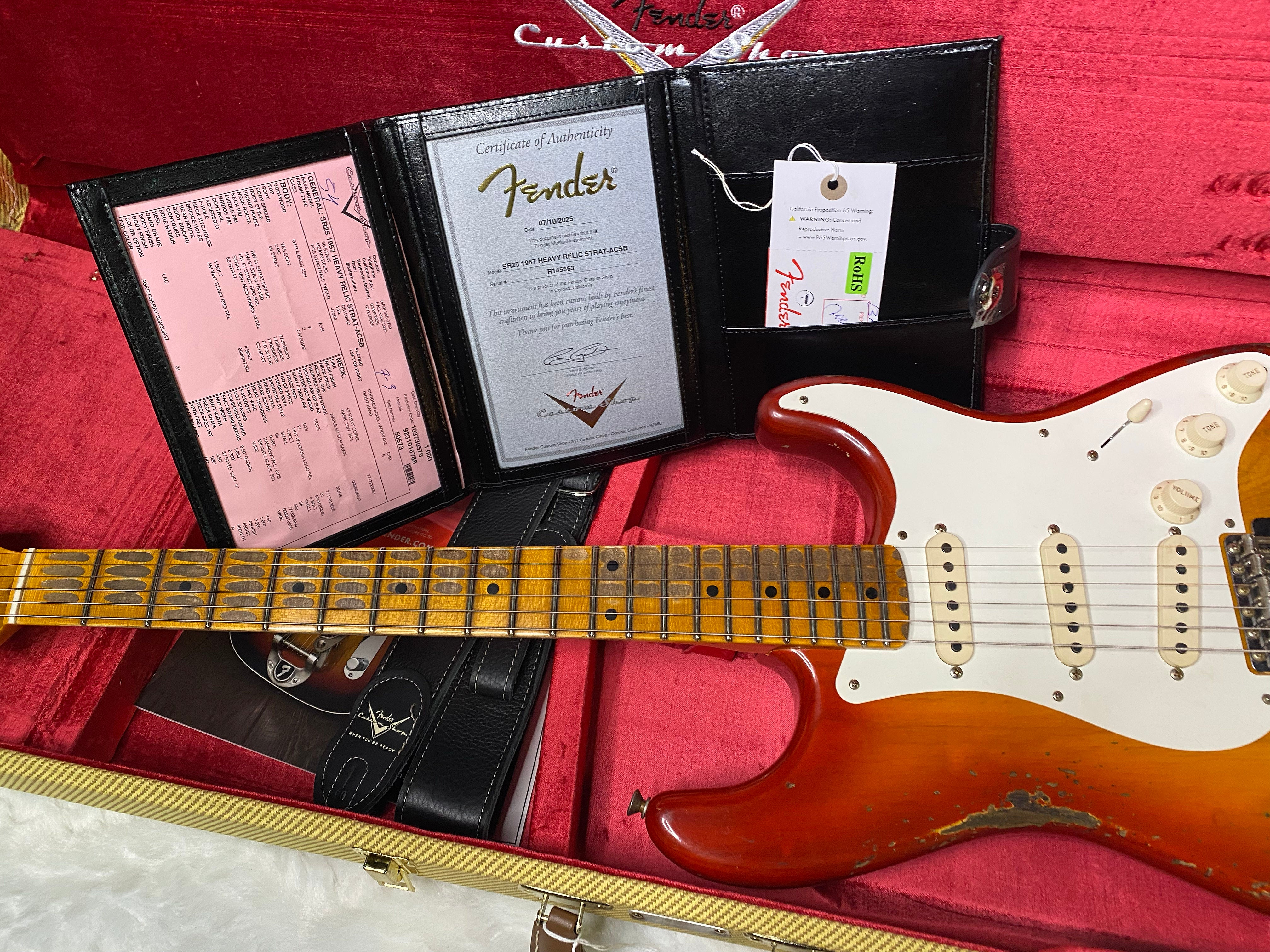 NEW! Fender 1957 Stratocaster Heavy Relic Custom Shop - Aged Cherry Sunburst - Only 7.25lbs - G06387