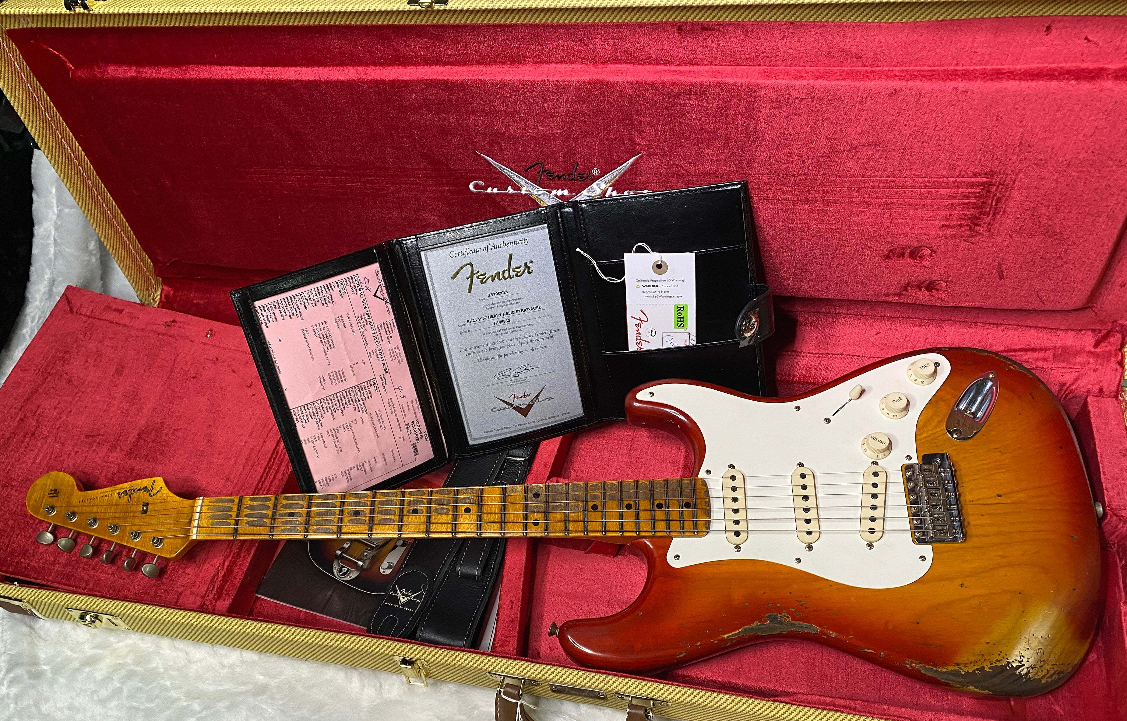 NEW! Fender 1957 Stratocaster Heavy Relic Custom Shop - Aged Cherry Sunburst - Only 7.25lbs - G06387