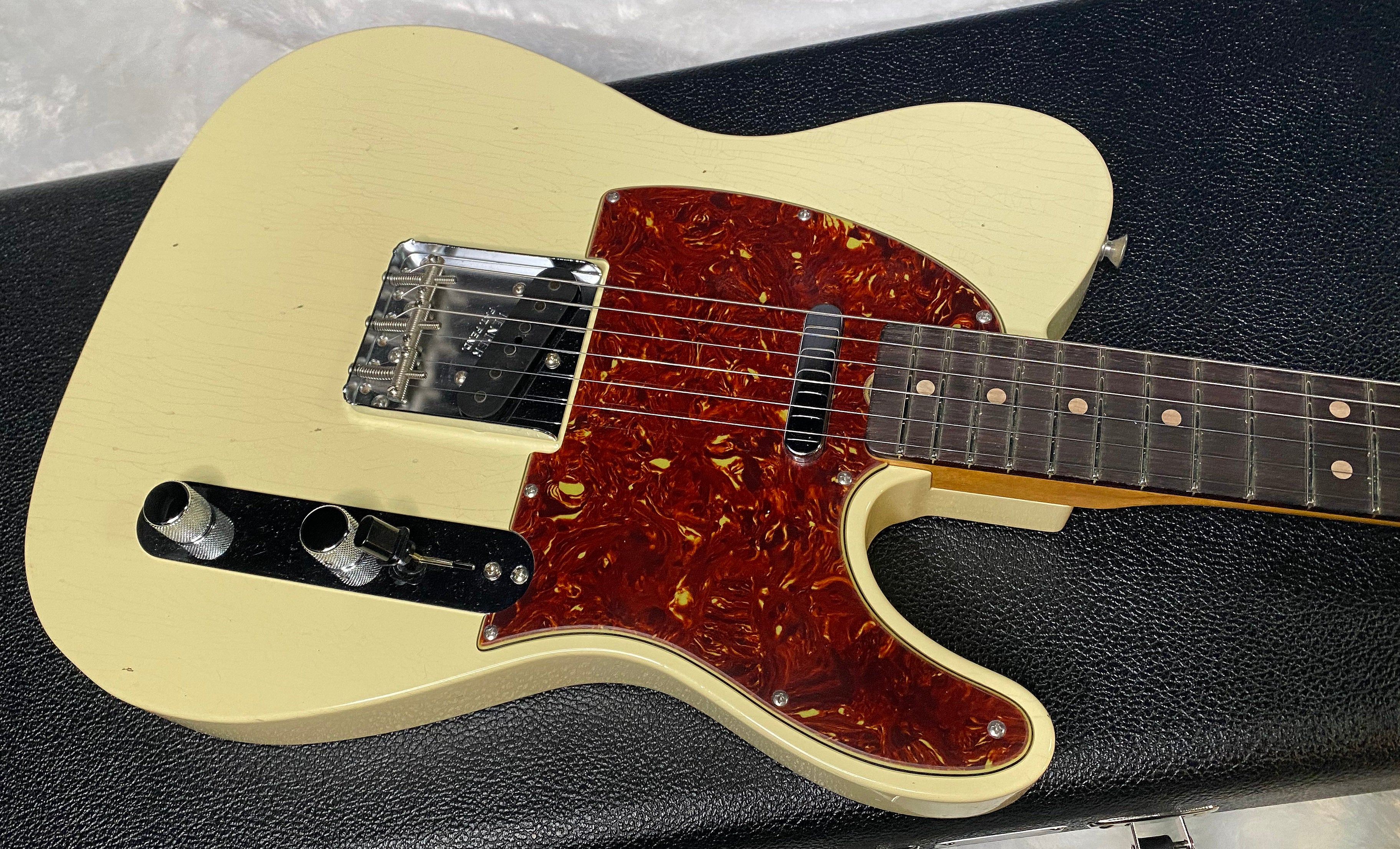 NEW! Fender 1963 Telecaster Reissue Journeyman Relic - Vintage White - Matching Peg Head - 7.3lbs - Authorized Dealer - G06380