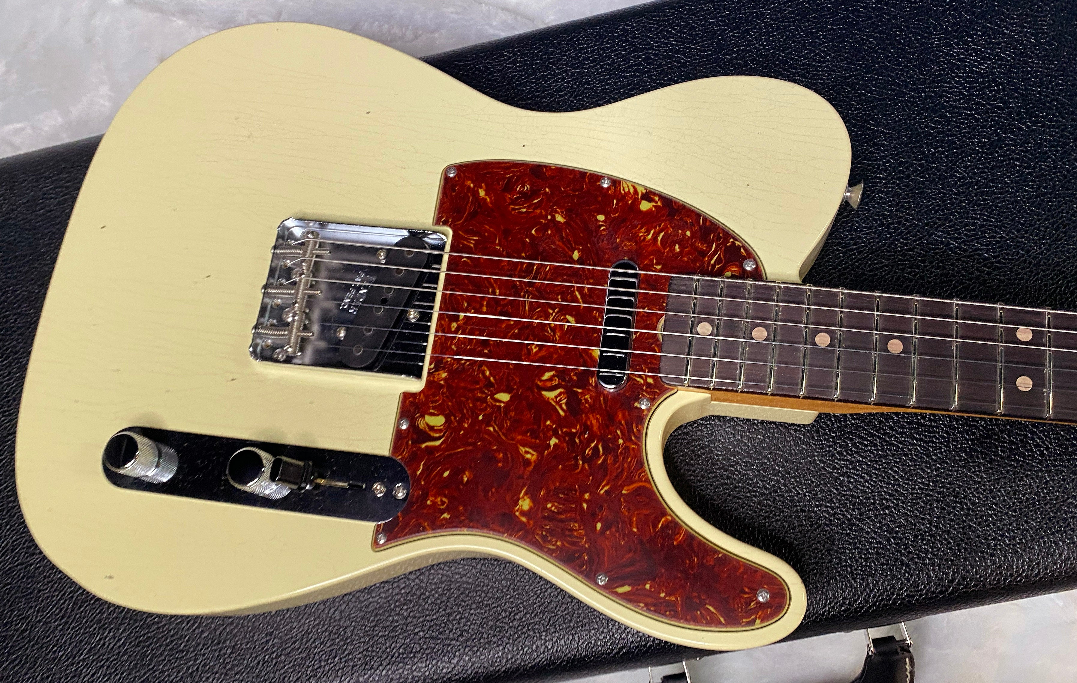 NEW! Fender 1963 Telecaster Reissue Journeyman Relic - Vintage White - Matching Peg Head - 7.3lbs - Authorized Dealer - G06380