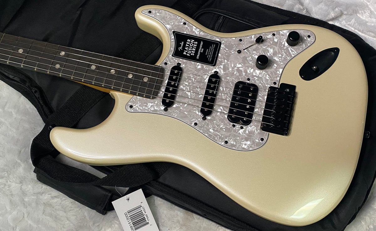 NEW ! Fender Limited Edition Player Fusion Stratocaster HSS - Ebony Fingerboard - Olympic Pearl - 7.8lbs - Authorized Dealer - G07783