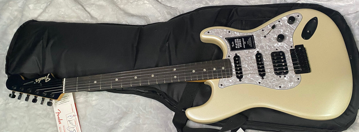 NEW ! Fender Limited Edition Player Fusion Stratocaster HSS - Ebony Fingerboard - Olympic Pearl - 7.8lbs - Authorized Dealer - G07783