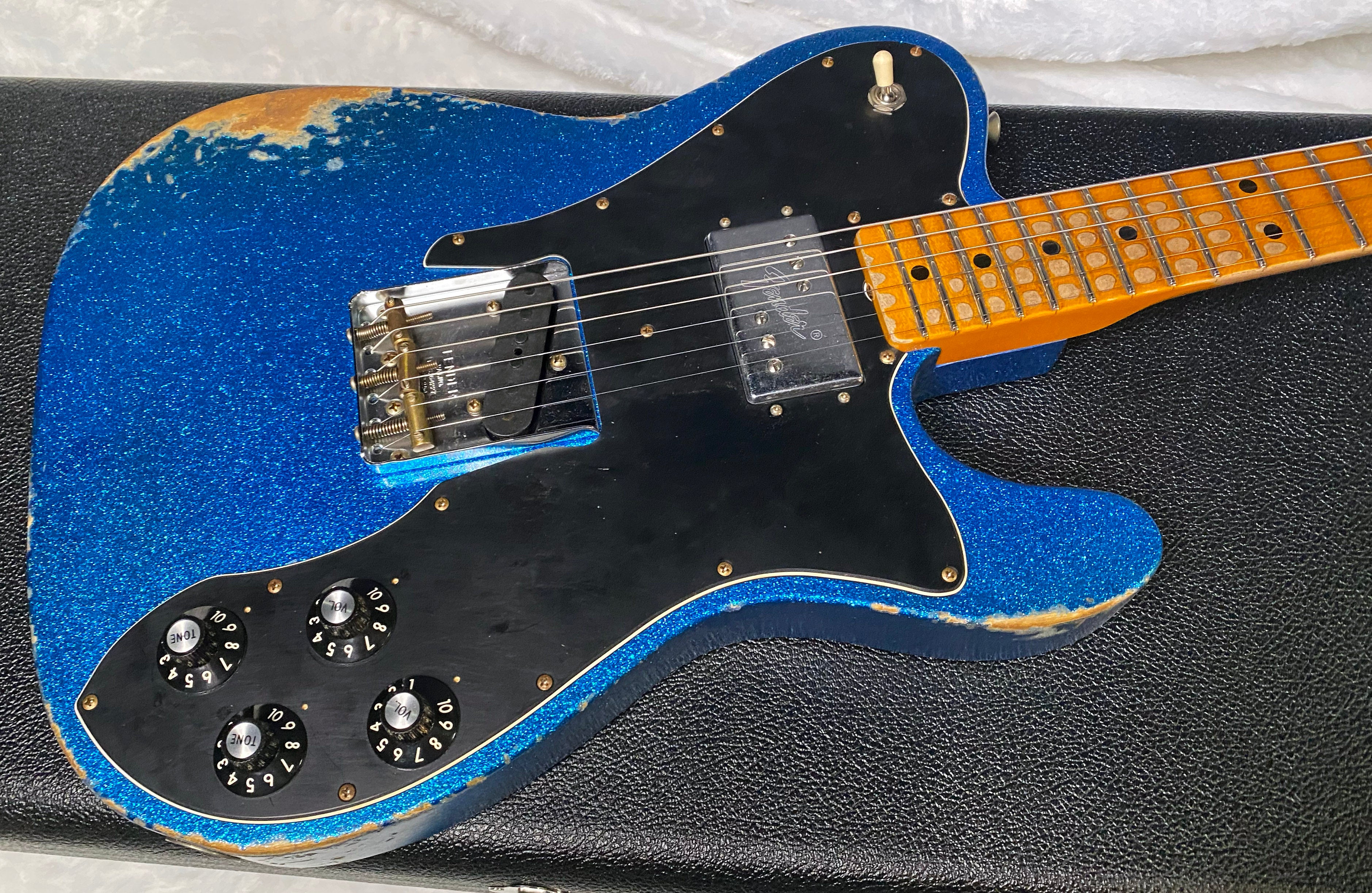 NEW! Fender Custom Shop Telecaster Custom Heavy Relic - Limited Edition - Blue Sparkle - Only 6.9 lbs - Authorized Dealer - G06389