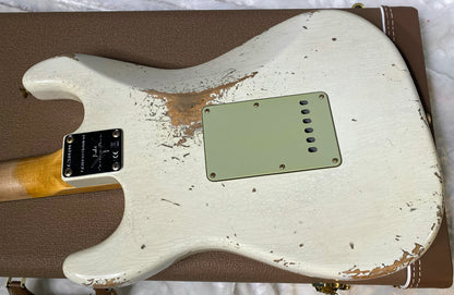 NEW! Fender Custom Shop 62 Heavy Relic Stratocaster - Olympic White Finish - Authorized Dealer - Modern Spec - Handwound Pick Ups - 7.8 lbs - G06381