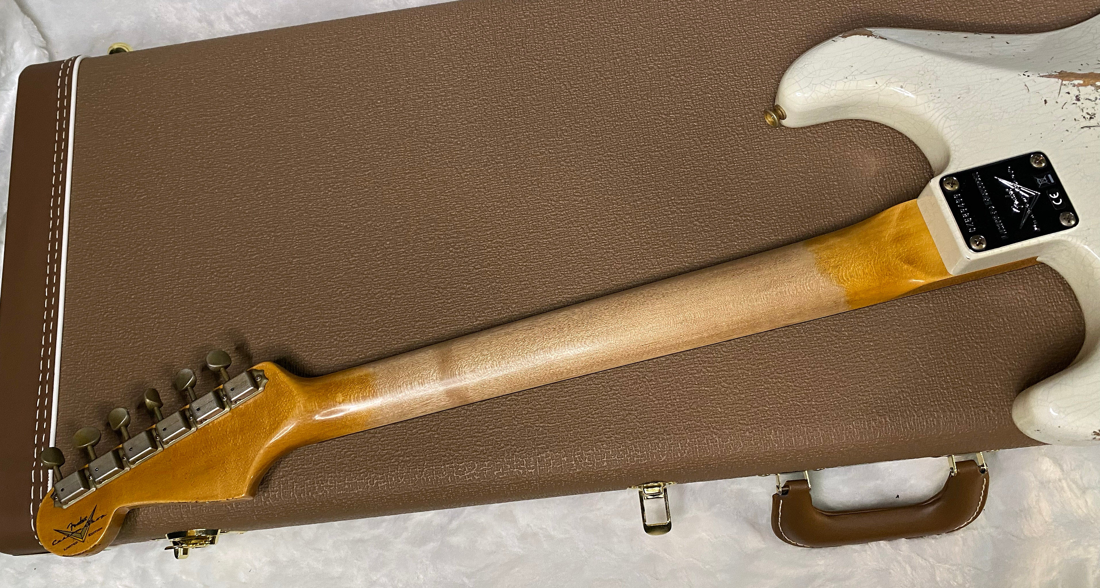 NEW! Fender Custom Shop 62 Heavy Relic Stratocaster - Olympic White Finish - Authorized Dealer - Modern Spec - Handwound Pick Ups - 7.8 lbs - G06381