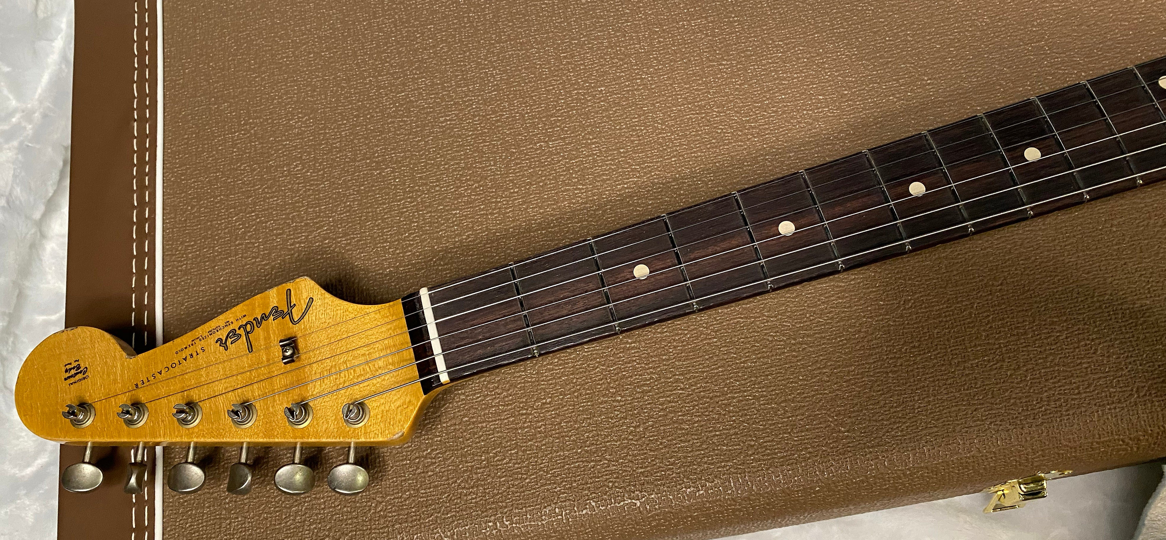 NEW! Fender Custom Shop 62 Heavy Relic Stratocaster - Candy Tangerine Finish - Authorized Dealer - Modern Spec - Handwound Pick Ups - 7.75 lbs - G06376