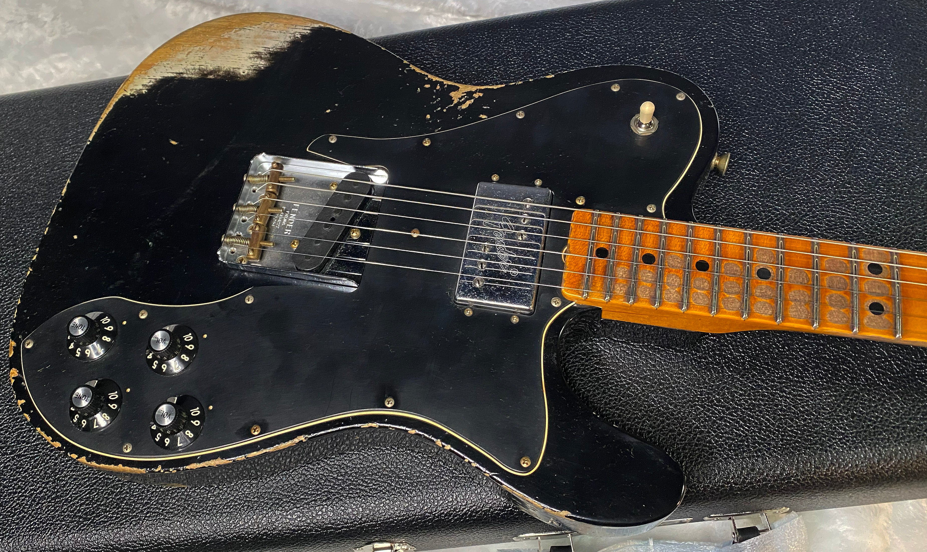 NEW! Fender Custom Shop Telecaster Custom Heavy Relic - Limited Edition - Black - Only 6.85lbs - Authorized Dealer - G06382