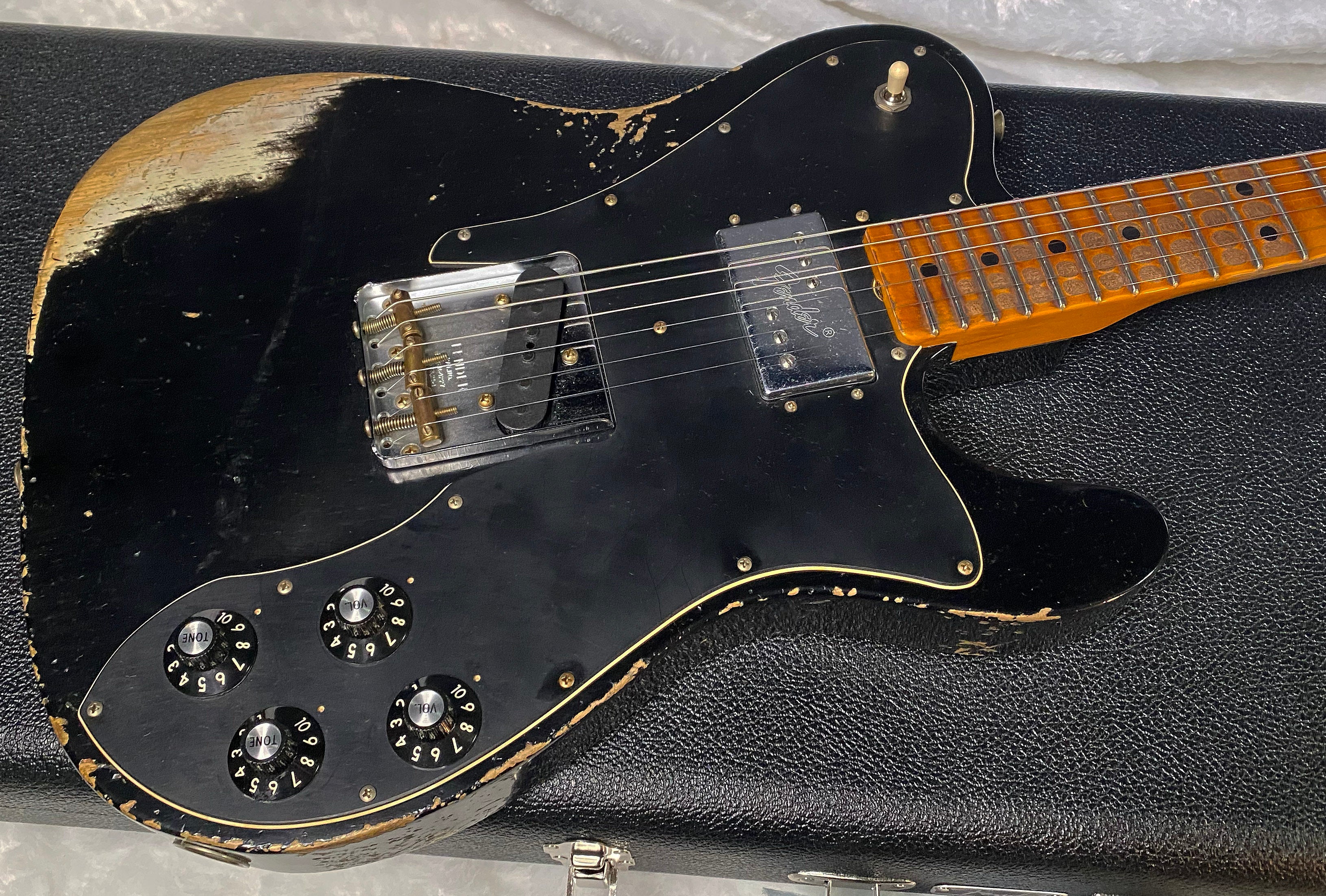 NEW! Fender Custom Shop Telecaster Custom Heavy Relic - Limited Edition - Black - Only 6.85lbs - Authorized Dealer - G06382