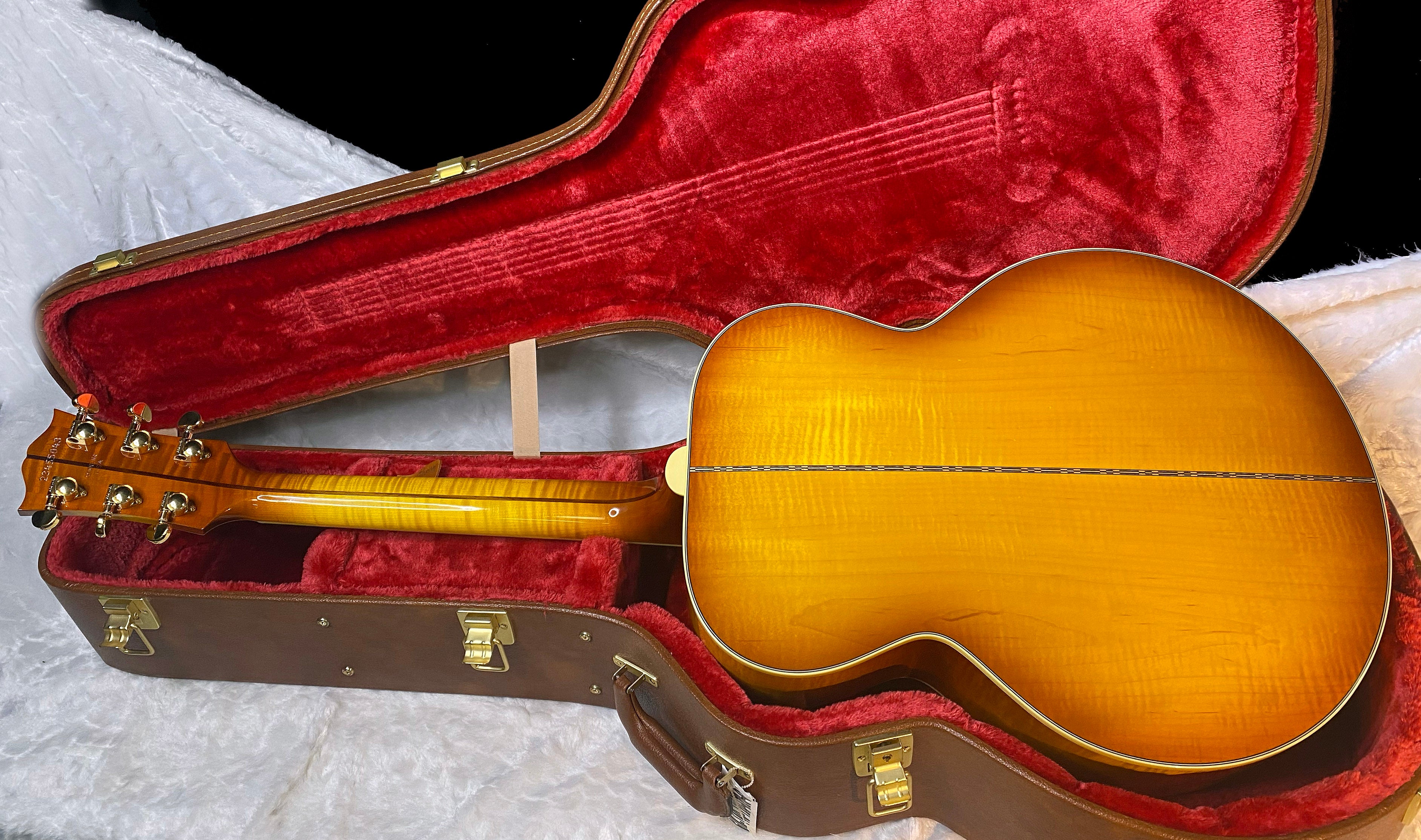 NEW! ! Gibson SJ-200 Original Acoustic Electric - Heritage Cherry Sunburst - Authorized Dealer - 5.2 lbs - G07084