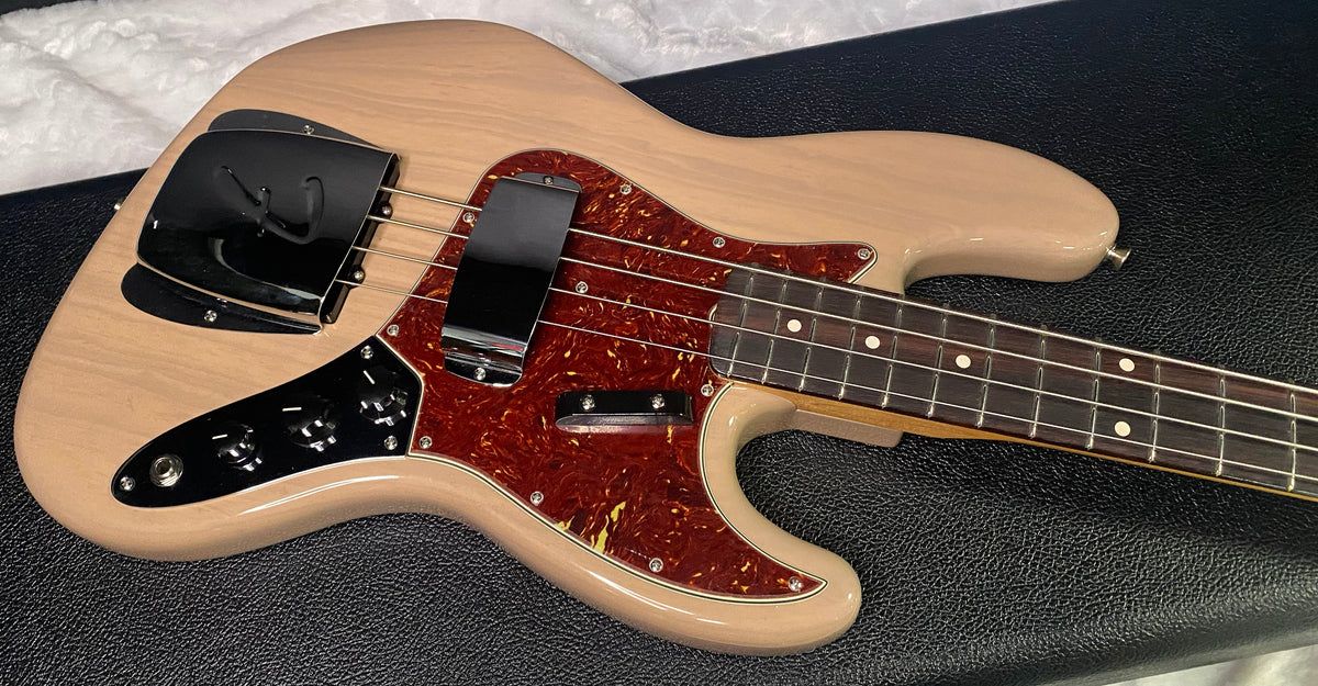 NEW! Fender Custom Shop 64 Jazz Bass NOS - Dirty White Blonde - Ash Body - 9.2 lbs - Authorized Dealer - G07792