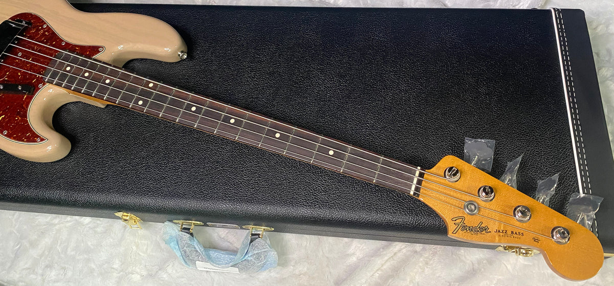 NEW! Fender Custom Shop 64 Jazz Bass NOS - Dirty White Blonde - Ash Body - 9.2 lbs - Authorized Dealer - G07792
