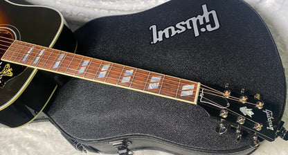 NEW ! Gibson Hummingbird Standard - Vintage Sunburst - Acoustic Electric - Authorized Dealer - 4.7lbs - G07085