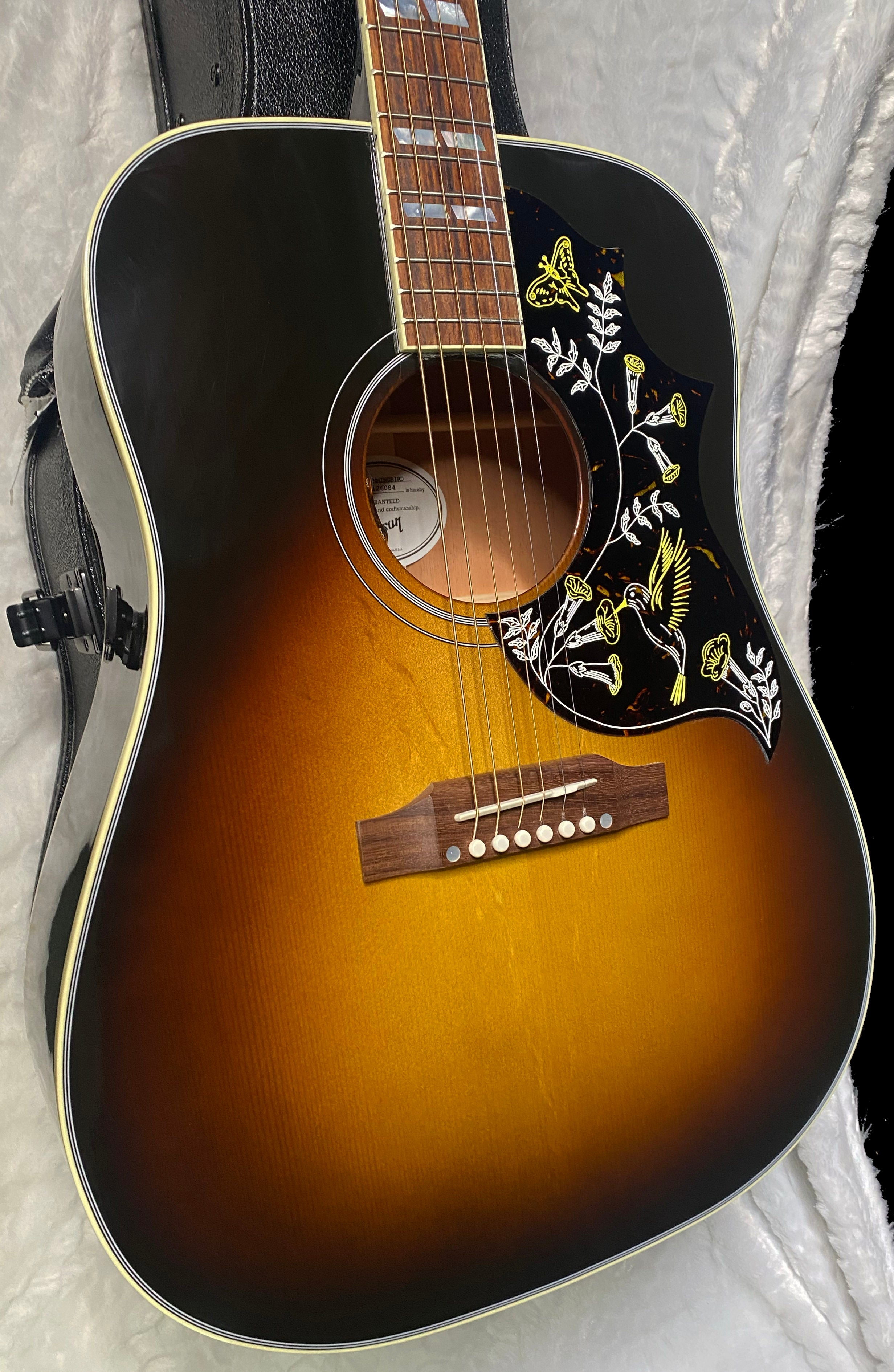 NEW ! Gibson Hummingbird Standard - Vintage Sunburst - Acoustic Electric - Authorized Dealer - 4.7lbs - G07085