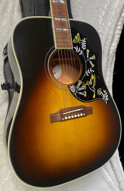NEW ! Gibson Hummingbird Standard - Vintage Sunburst - Acoustic Electric - Authorized Dealer - 4.7lbs - G07085
