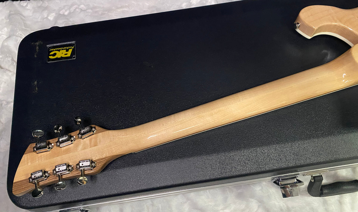 NEW ! Rickenbacker 660 Electric Guitar - Maple Glo - 7.4 lbs - Authorized Dealer - In-Stock! G07796