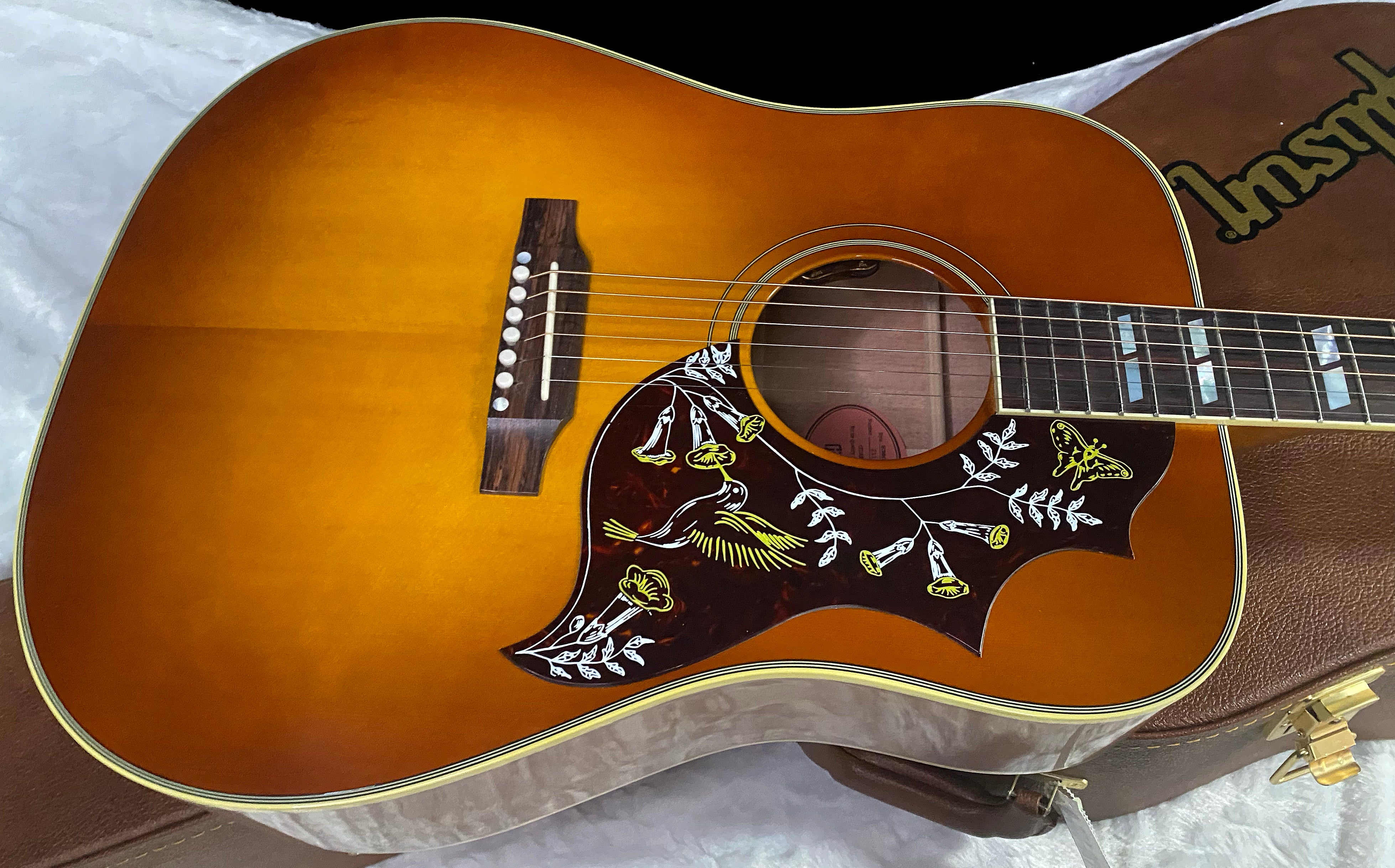 NEW! Gibson Hummingbird Original Heritage Cherry Sunburst 4.45 lbs - Authorized Dealer! G07086