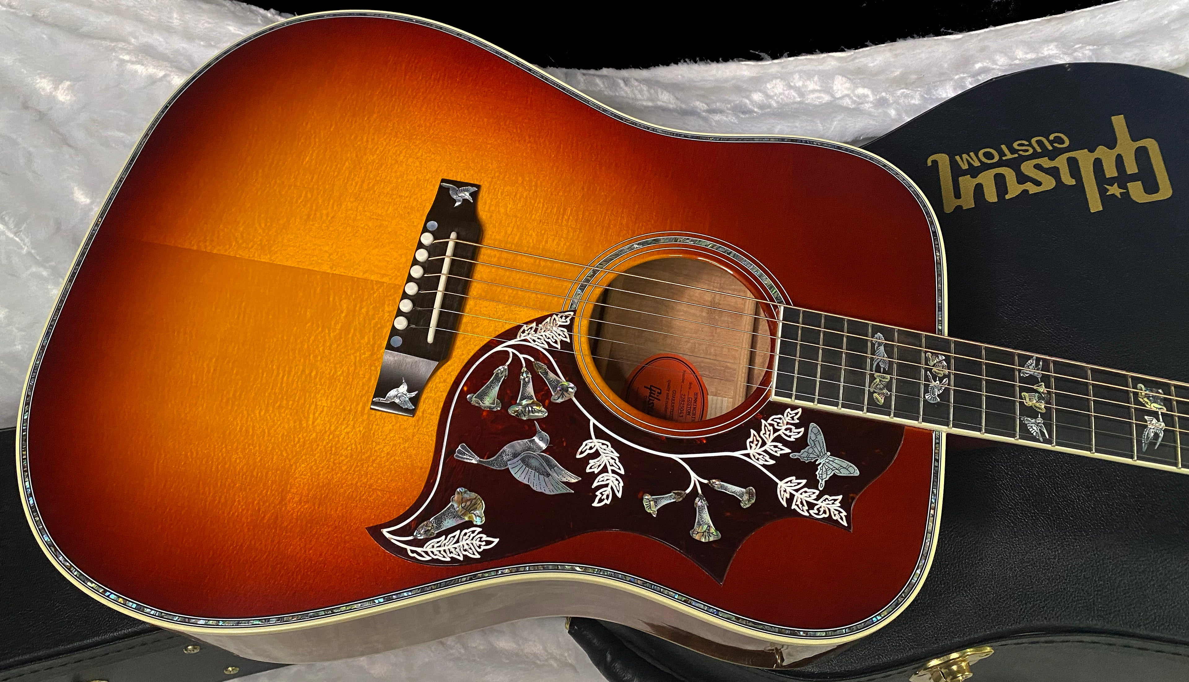 NEW! Gibson Hummingbird Custom Koa - Dealer Select - Autumnburst - Authorized Dealer - Custom Shop - 4.75 lbs - G07088