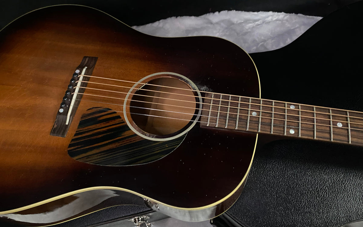 NEW ! Gibson Acoustic 1942 J-45 All Mahogany Acoustic Guitar - Natural Mahogany, Light Aged - Vintage Sunburst - Authorized Dealer - Only 4lbs - G07808