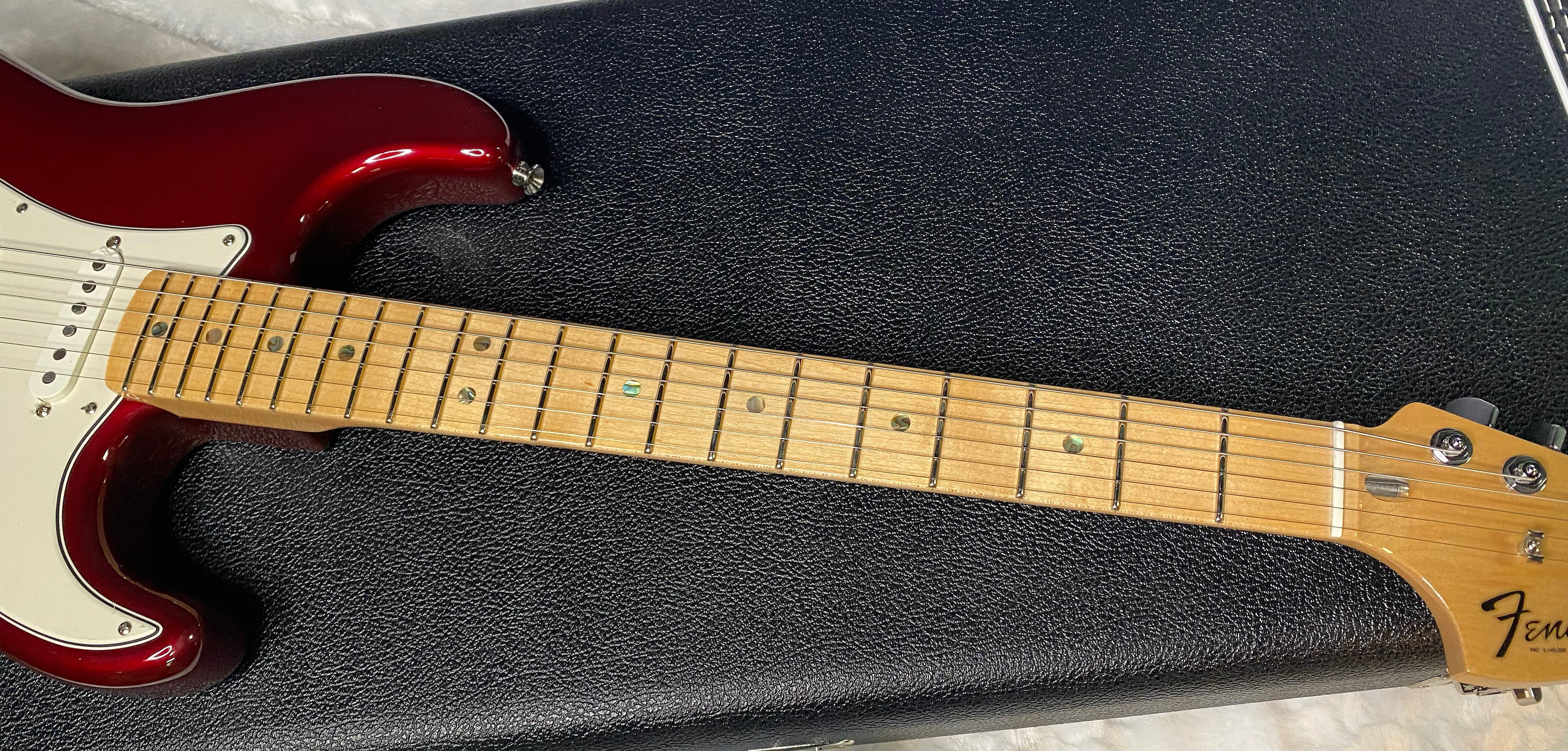 NEW! Fender Robin Trower Signature Stratocaster - Midnight Wine Burst - Authorized Dealer - 8 lbs - G06377