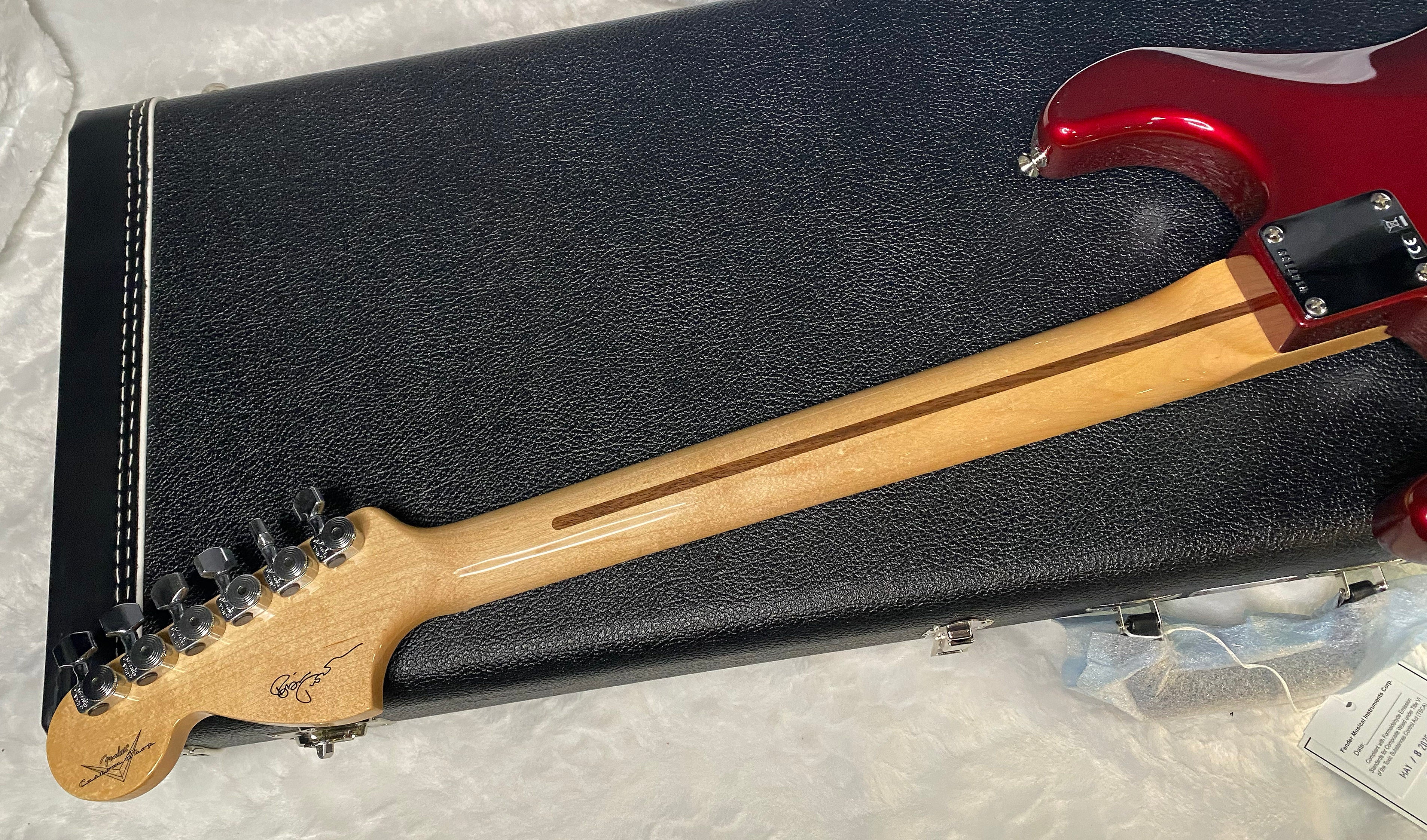 NEW! Fender Robin Trower Signature Stratocaster - Midnight Wine Burst - Authorized Dealer - 8 lbs - G06377