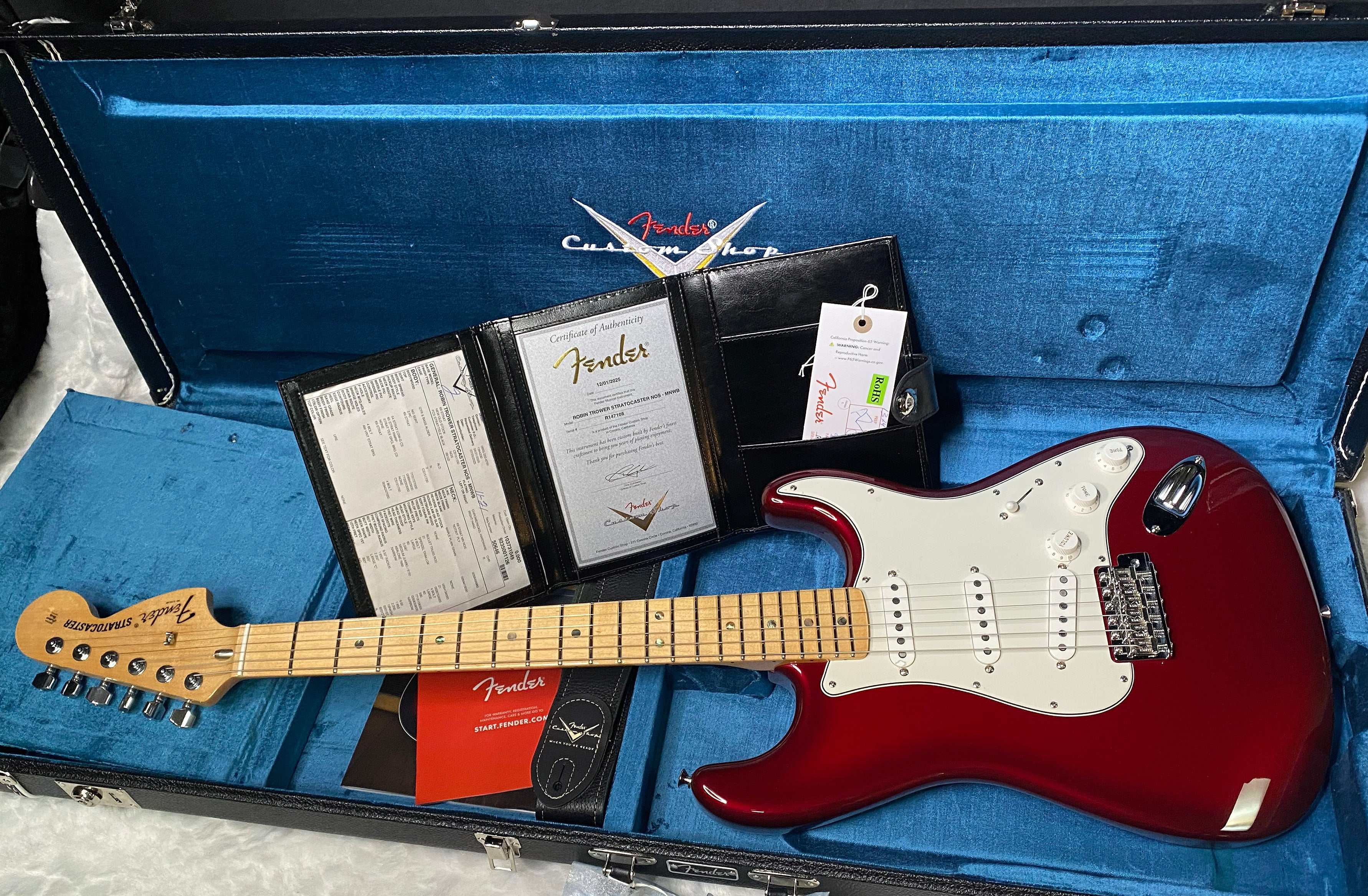 NEW! Fender Robin Trower Signature Stratocaster - Midnight Wine Burst - Authorized Dealer - 8 lbs - G06377