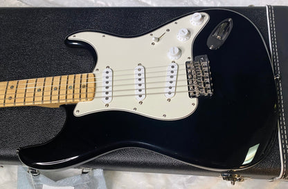 NEW! Fender Robin Trower Signature Stratocaster - Black Finish - Authorized Dealer - 7.9 lbs - G06388