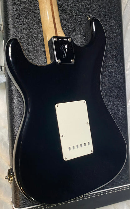 NEW! Fender Robin Trower Signature Stratocaster - Black Finish - Authorized Dealer - 7.9 lbs - G06388