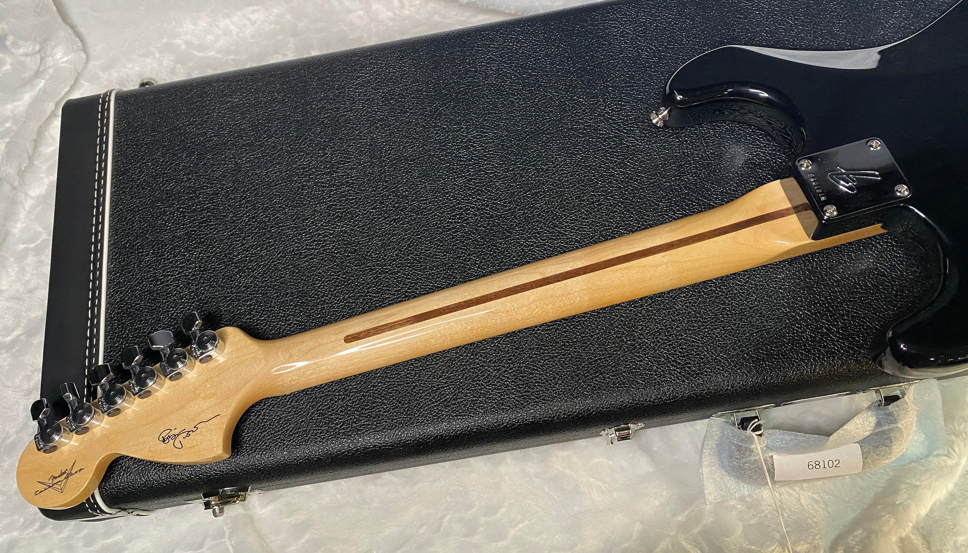 NEW! Fender Robin Trower Signature Stratocaster - Black Finish - Authorized Dealer - 7.9 lbs - G06388