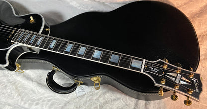 NEW! Gibson Les Paul Custom - Dealer Select - P90 Pick-Ups - VOS Ebony Finish - Custom Shop M2M - Authorized Dealer - 10.3 lbs - G07097