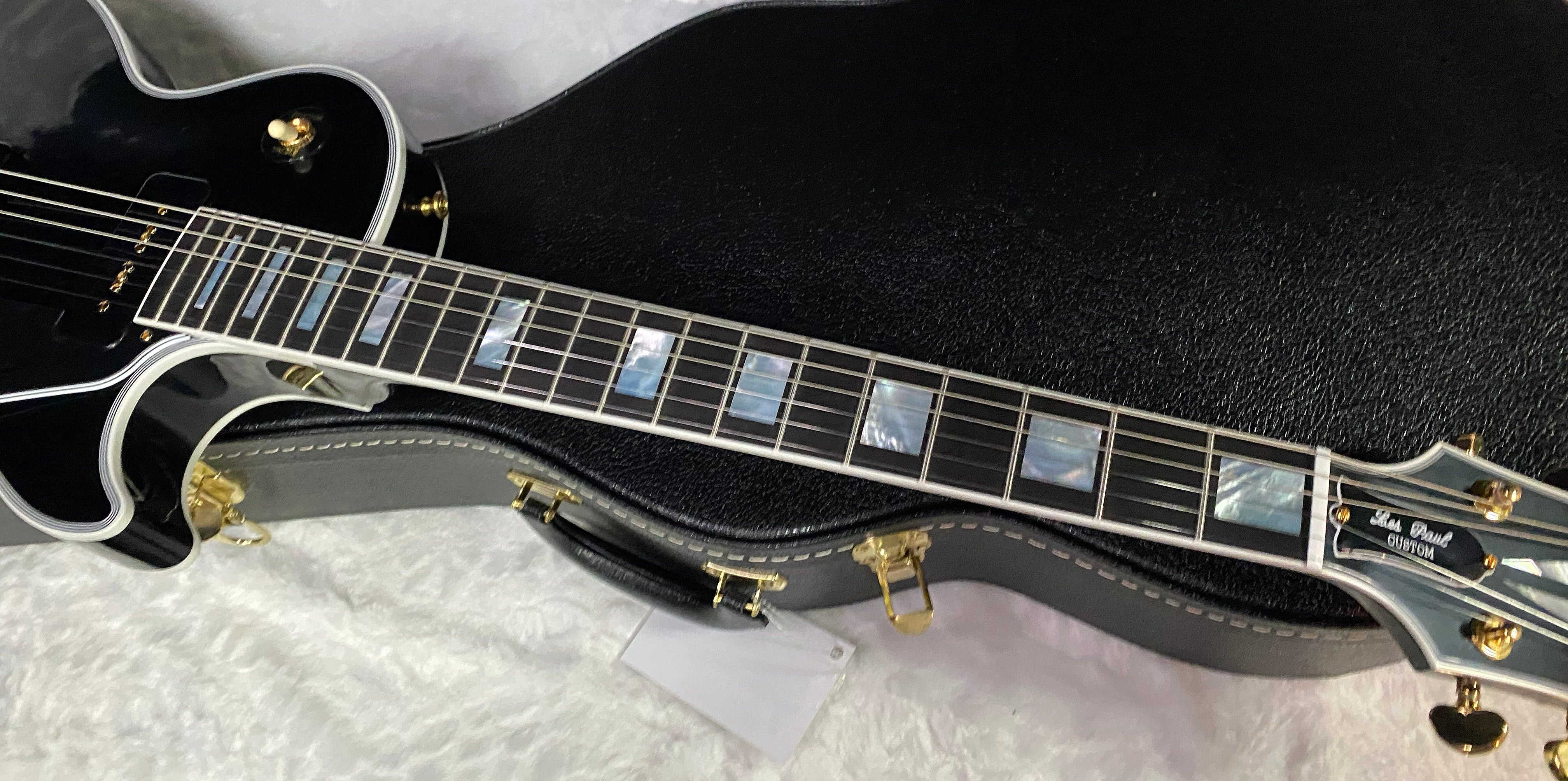 NEW! Gibson Les Paul Custom - Dealer Select - P90 Pick-Ups - VOS Ebony Finish - Custom Shop M2M - Authorized Dealer - Only 9.1 lbs - G07099