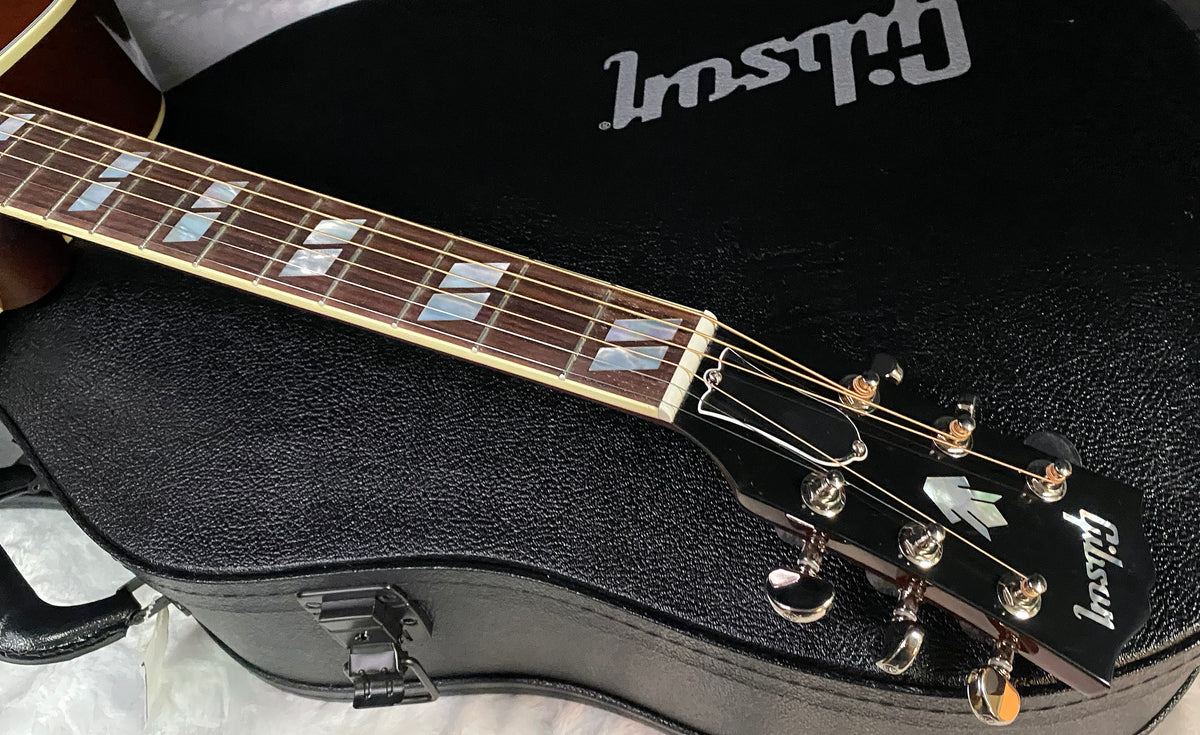 NEW ! Gibson Acoustic Hummingbird Standard Acoustic-Electric Guitar - Wine Red - 4.5lbs - G07804