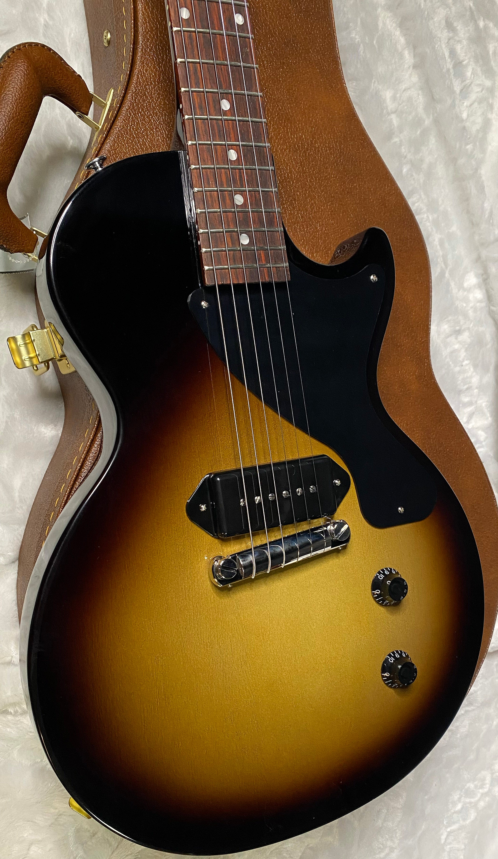 NEW ! Gibson Les Paul Junior - Vintage Sunburst - Authorized Dealer - 7 lbs - G07095