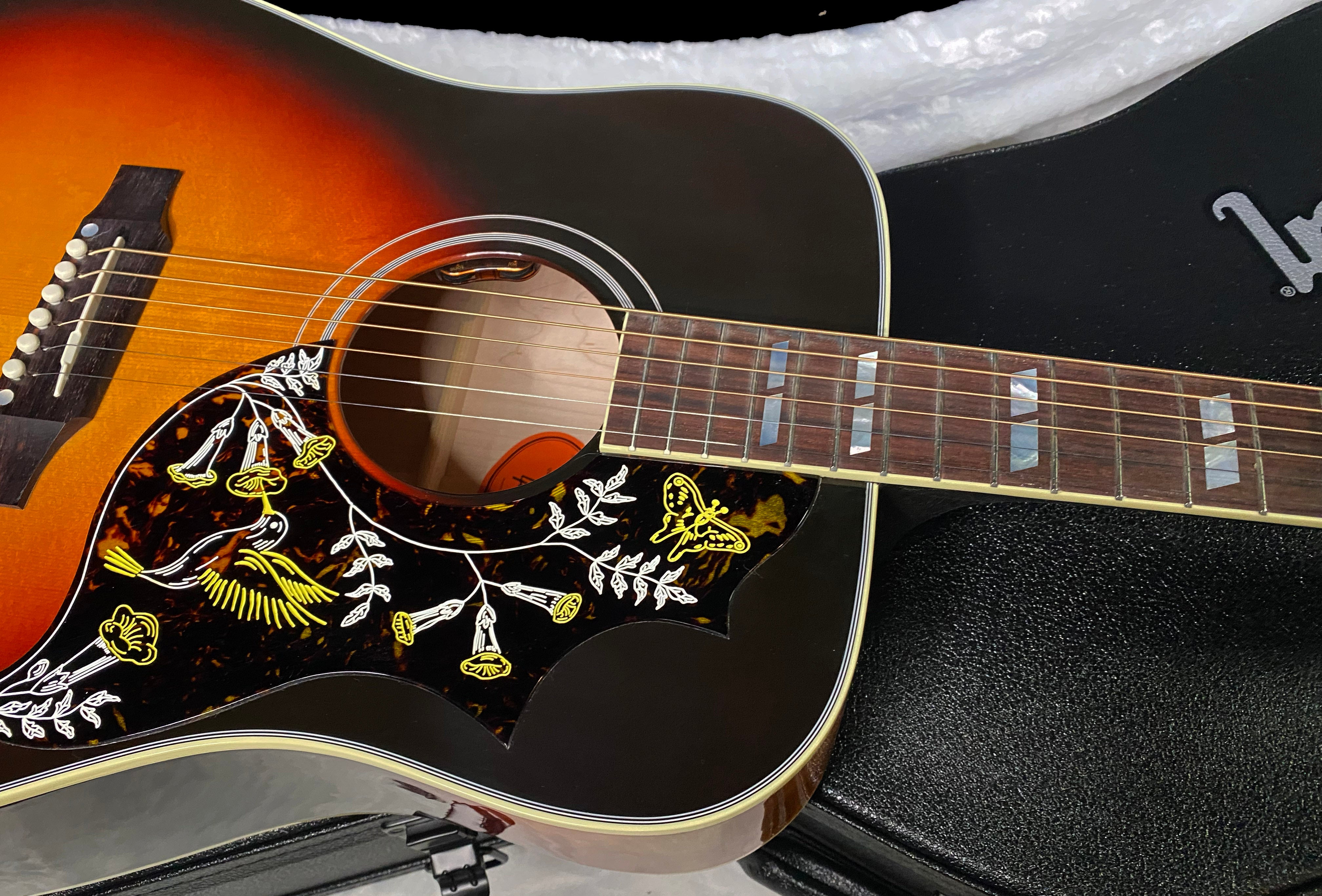 NEW! Gibson Acoustic Hummingbird Maple Long Scale Acoustic-Electric Guitar - Tri-burst - Custom Shop - Limited Edition - Authorized Dealer - G06399