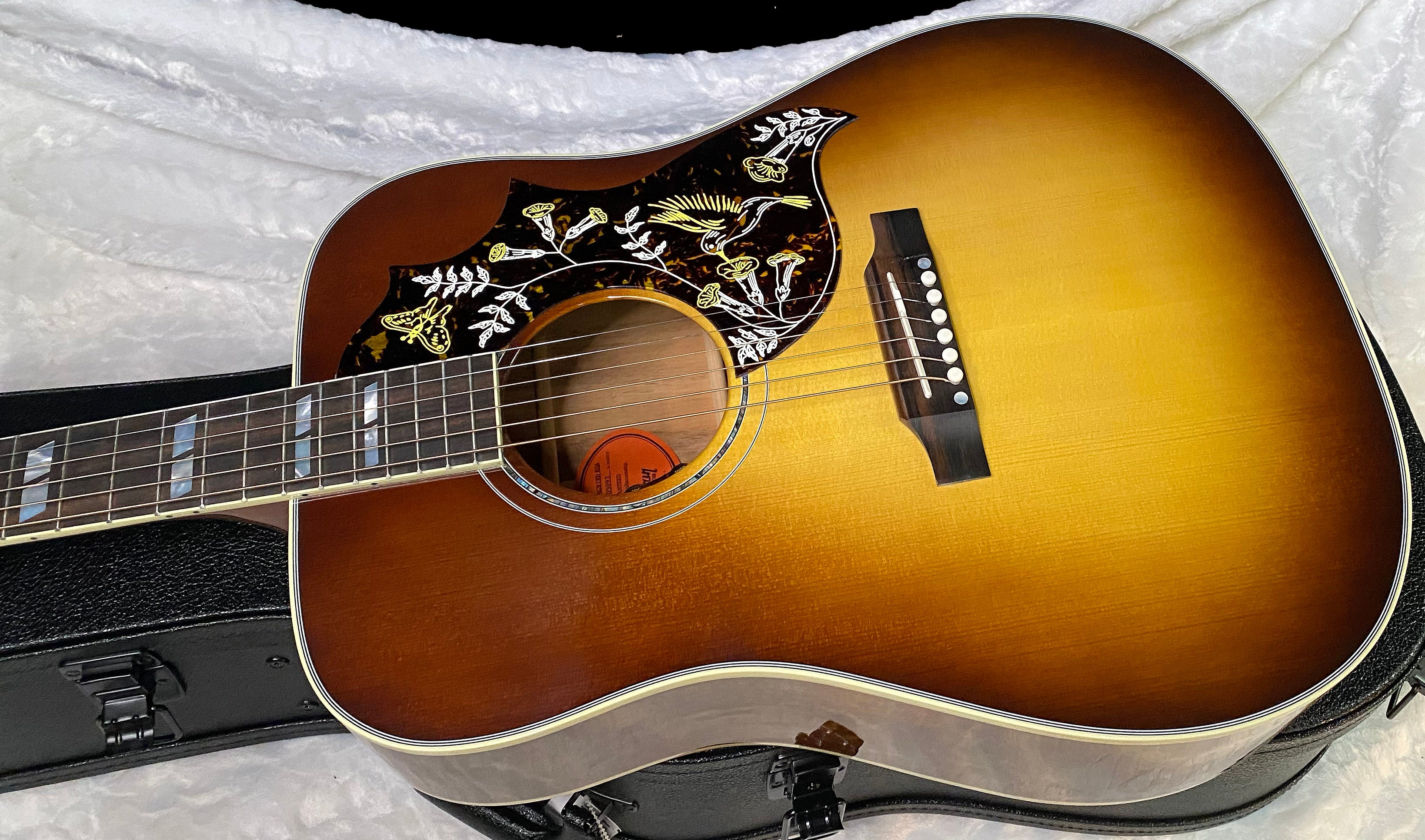NEW! Gibson Custom Shop Hummingbird Koa/Carpathian Spruce Acoustic-Electric Guitar - Honeyburst - 4.6 lbs - Authorized Dealer! G06395
