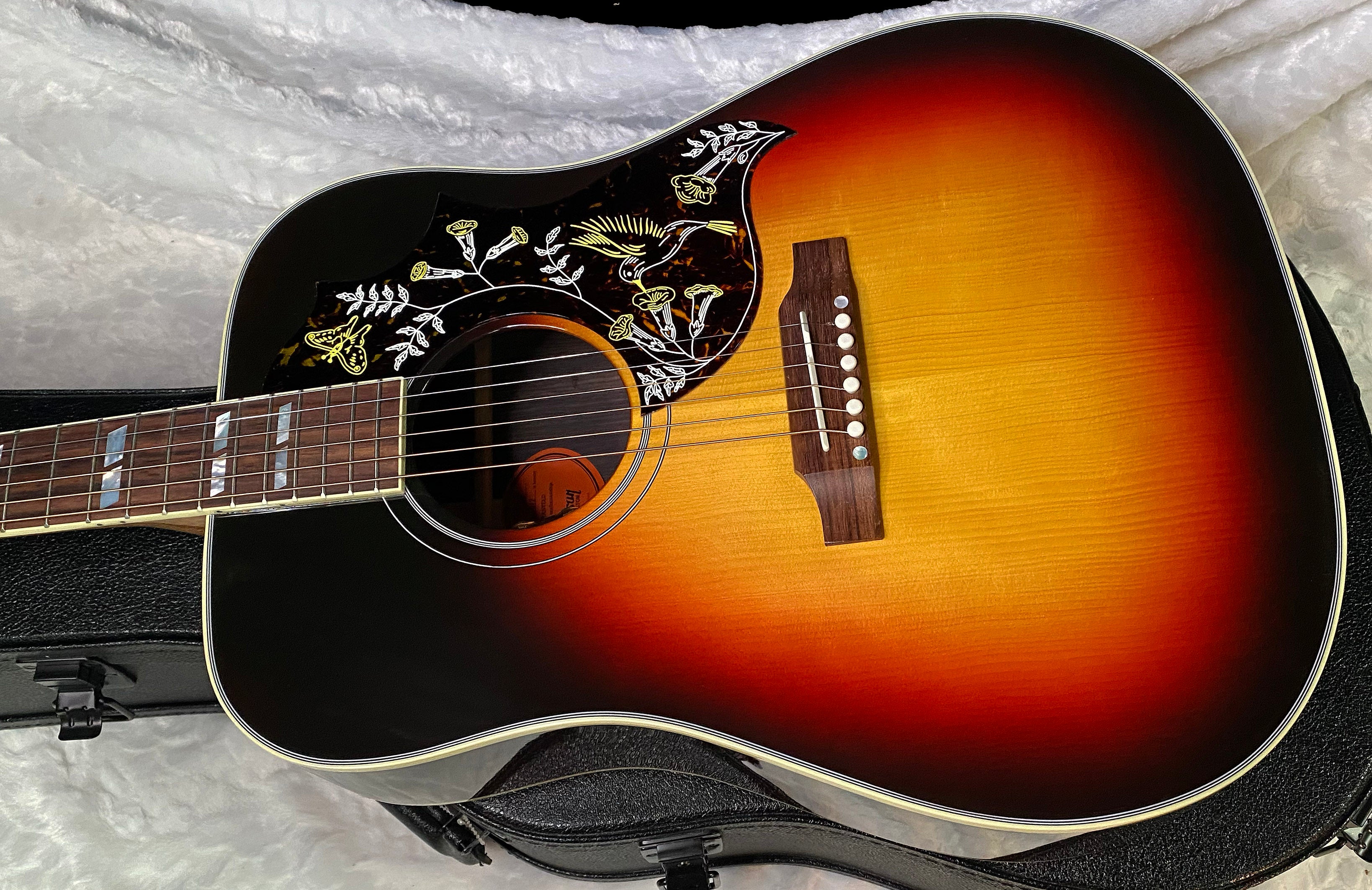 NEW! Gibson Acoustic Hummingbird Red Spruce / Rosewood Acoustic-Electric Guitar - Tri-Burst - 5.1 lbs - Authorized Dealer - G06400