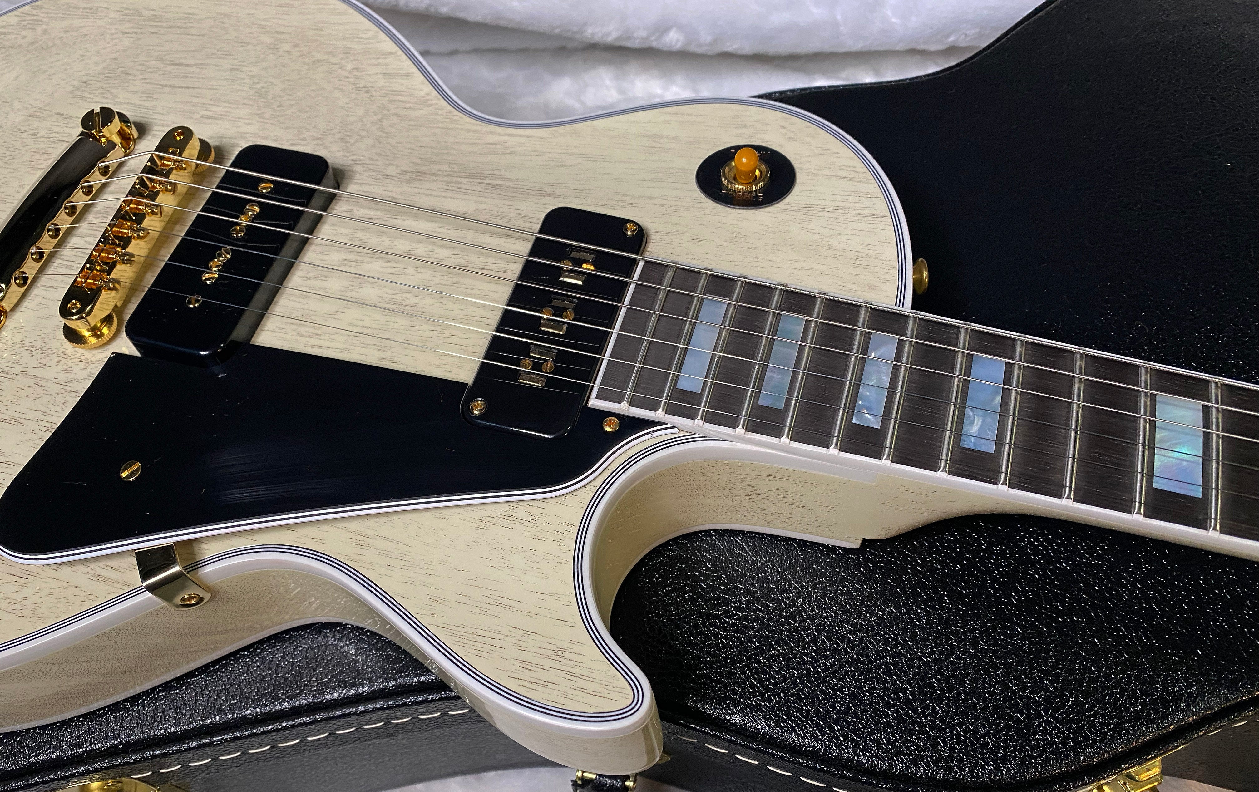 NEW ! Gibson Custom Shop Historic '54 Les Paul Custom Reissue Dealer Select - P-90's Staple Pick-Up - TV White - VOS - Authorized Dealer - Only 8.8 lbs - G07101