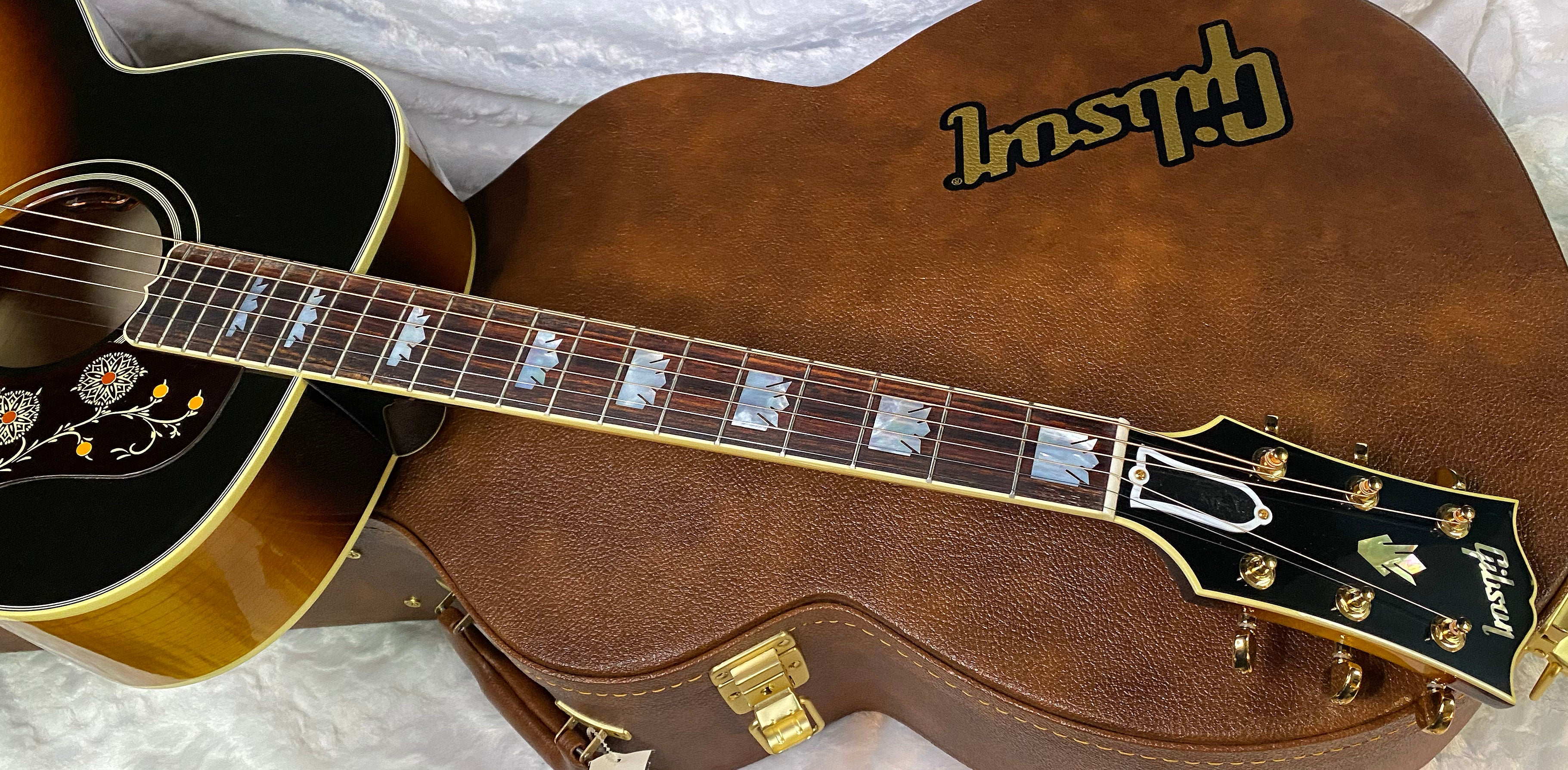 NEW! ! Gibson SJ-200 Original Acoustic Electric - Vintage Sunburst - Authorized Dealer - 5.3 lbs - G06402