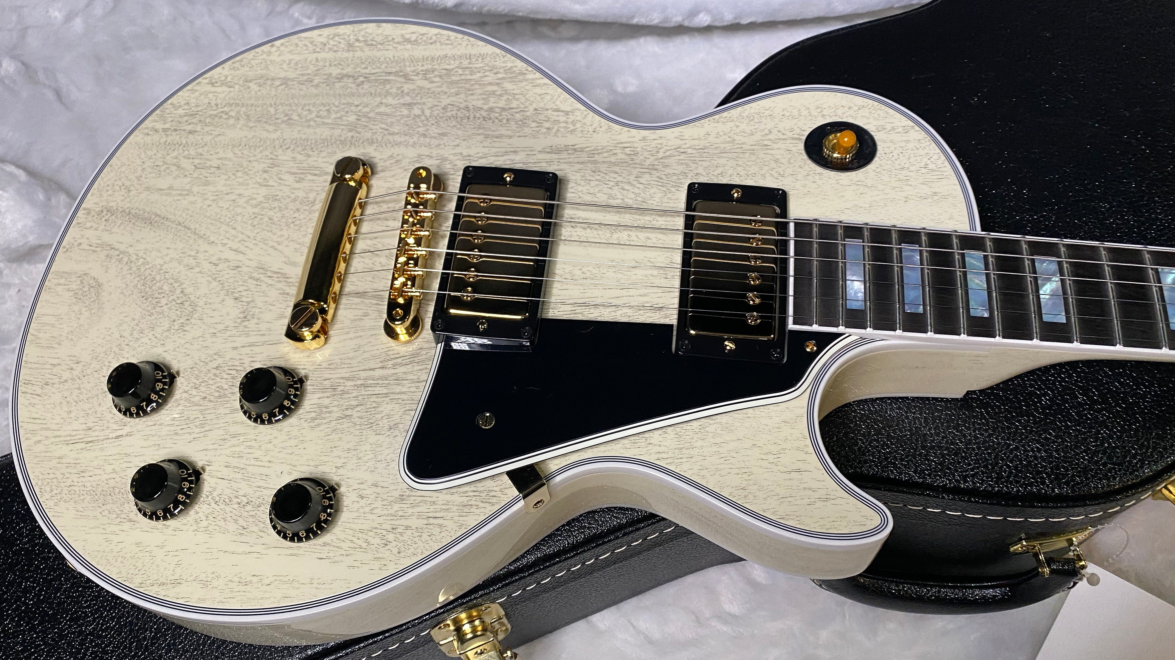 NEW! Gibson Les Paul Custom 1957 Reissue VOS - Custom Ordered in TV White - Custom Shop - 8.9 lbs - Authorized Dealer - G07100