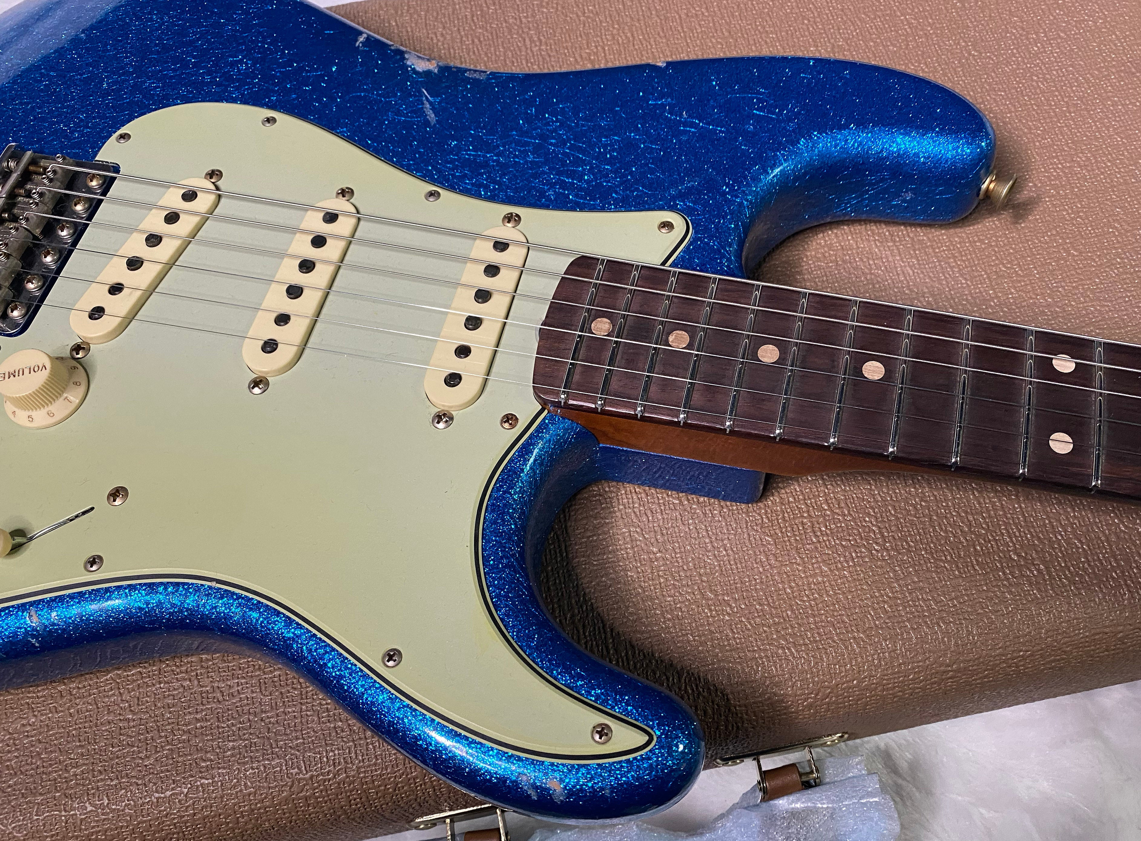 NEW ! Fender Custom Shop Limited Edition 1960's DUALMAG II Stratocaster - Journeyman Relic - Aged Blue Sparkle Finish - AAA Rosewood Board - Authorized Dealer - 7.9lbs - G07110