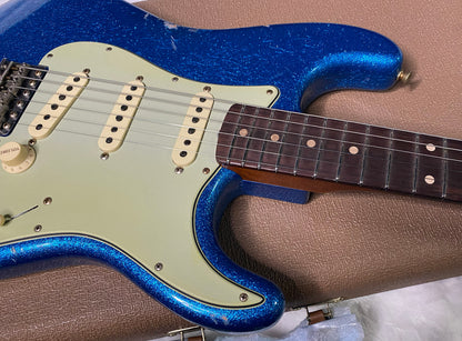 NEW ! Fender Custom Shop Limited Edition 1960's DUALMAG II Stratocaster - Journeyman Relic - Aged Blue Sparkle Finish - AAA Rosewood Board - Authorized Dealer - 7.9lbs - G07110
