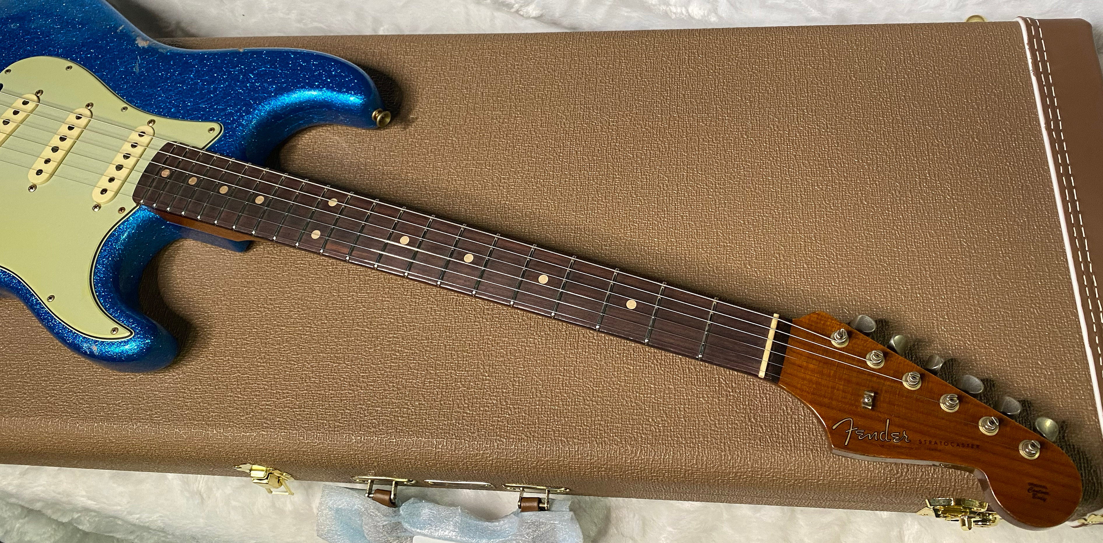 NEW ! Fender Custom Shop Limited Edition 1960's DUALMAG II Stratocaster - Journeyman Relic - Aged Blue Sparkle Finish - AAA Rosewood Board - Authorized Dealer - 7.9lbs - G07110