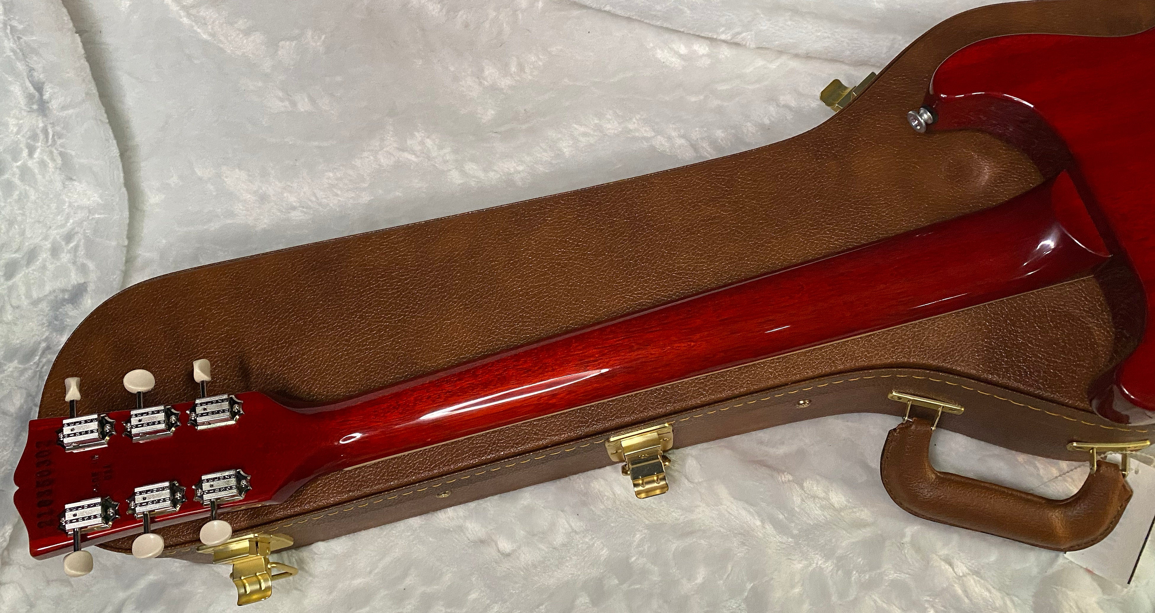 NEW! Gibson Les Paul Special Double Cutaway - Vintage Cherry Finish - 6.85lbs - Authorized Dealer - G06394